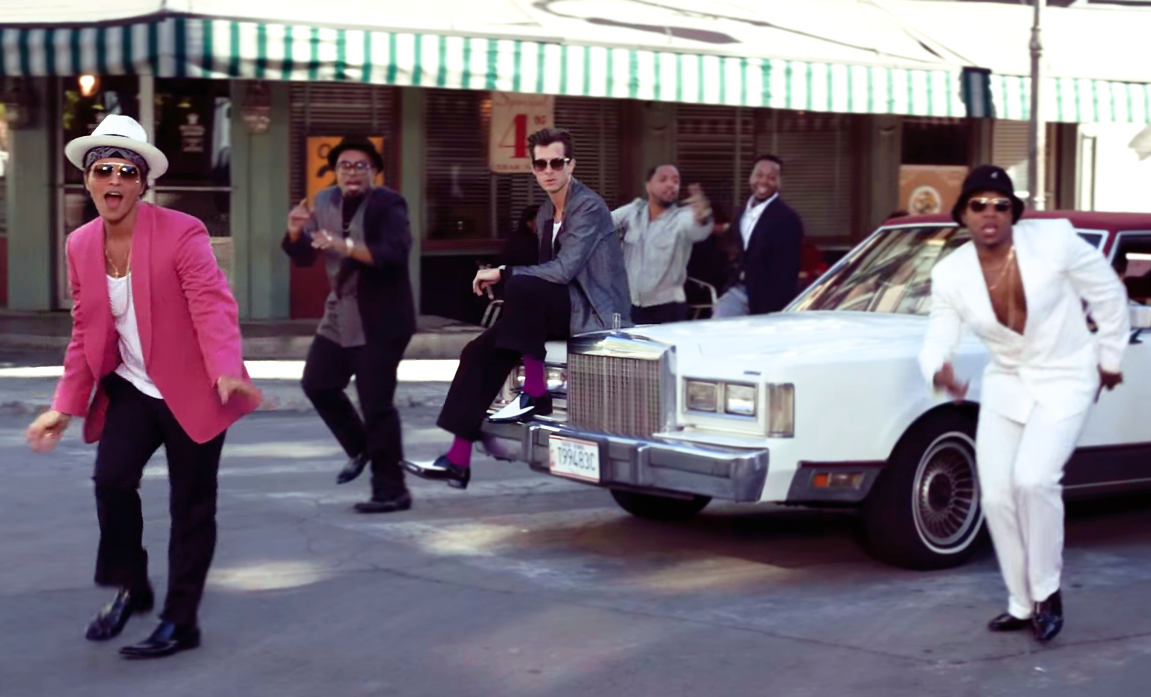 Uptown Funk Music Video. (Dok. YouTube Official)