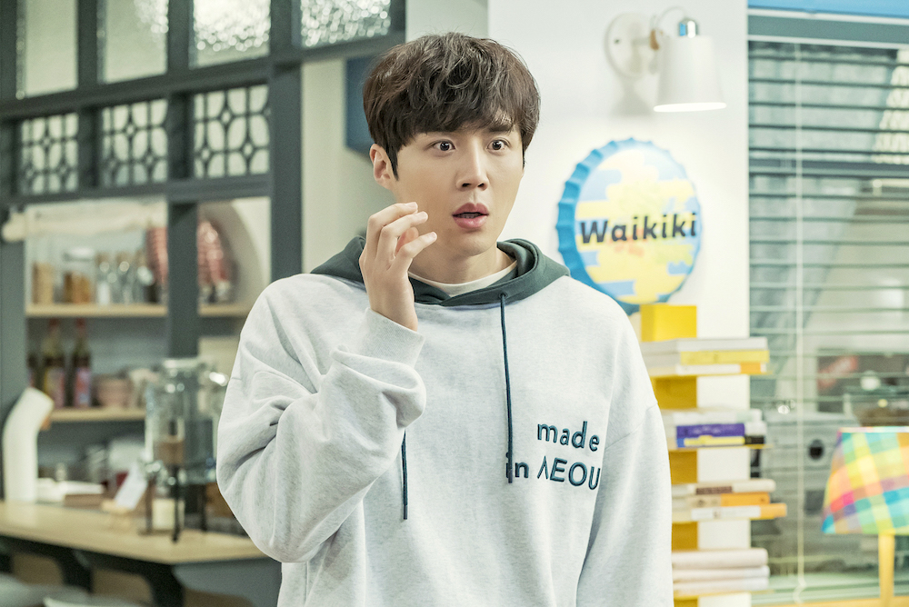 Kim Seon-ho sebagai Cha Woo-sik di Welcome to Waikiki 2. (Dok. Netflix)