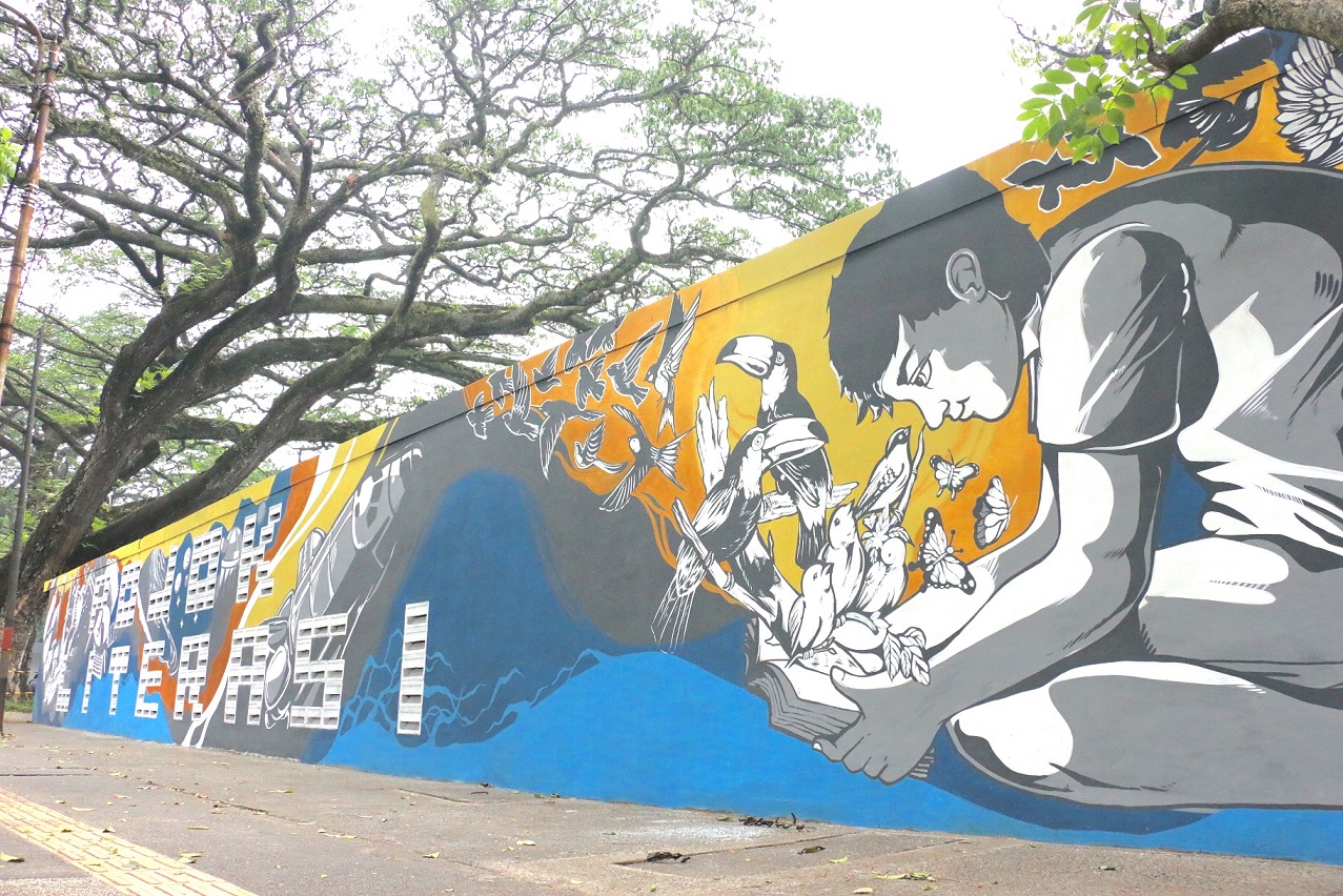 seni mural 