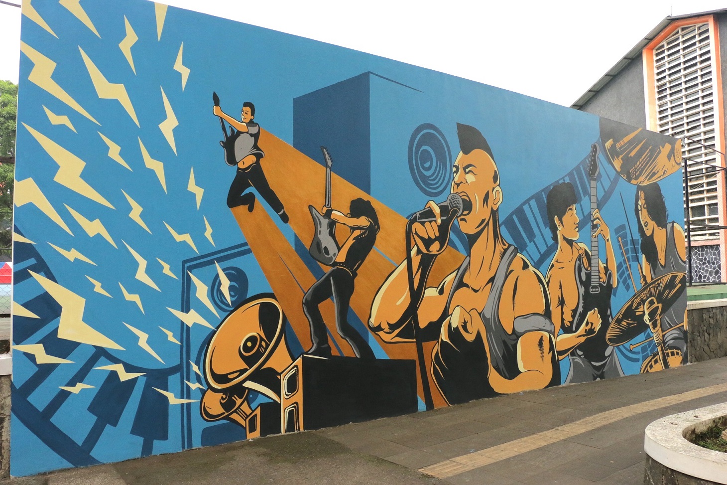 seni mural