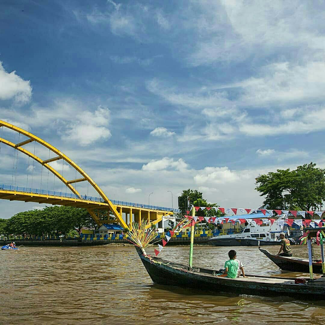 Sungai Siak (Sumber: pariwisata.pekanbaru.go.id)