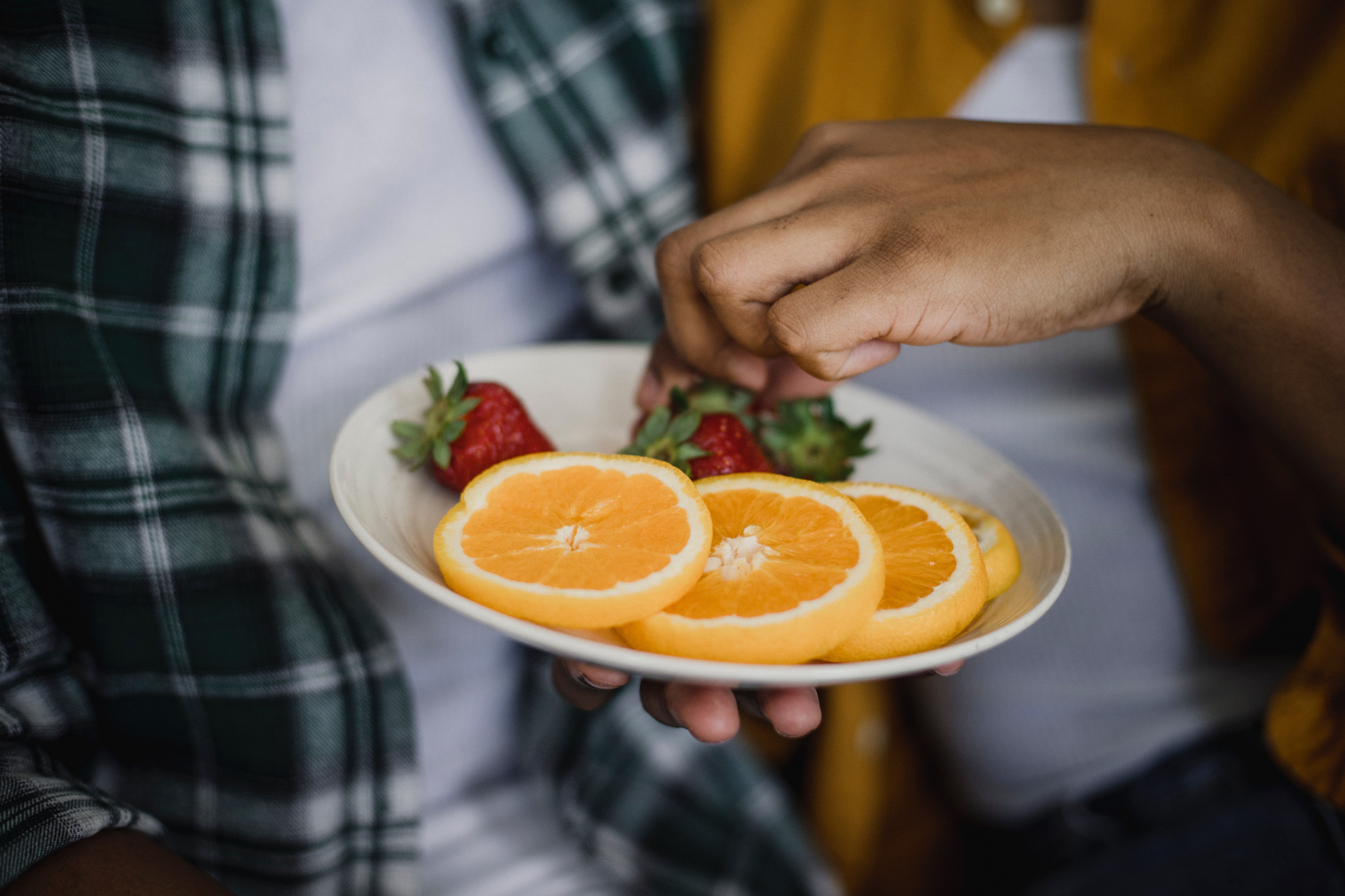 Perbanyak makan buah adalah salah satu cara menjaga berat badan setelah Lebaran (Sumber gambar: Ketut Subiyanto/Pexels)