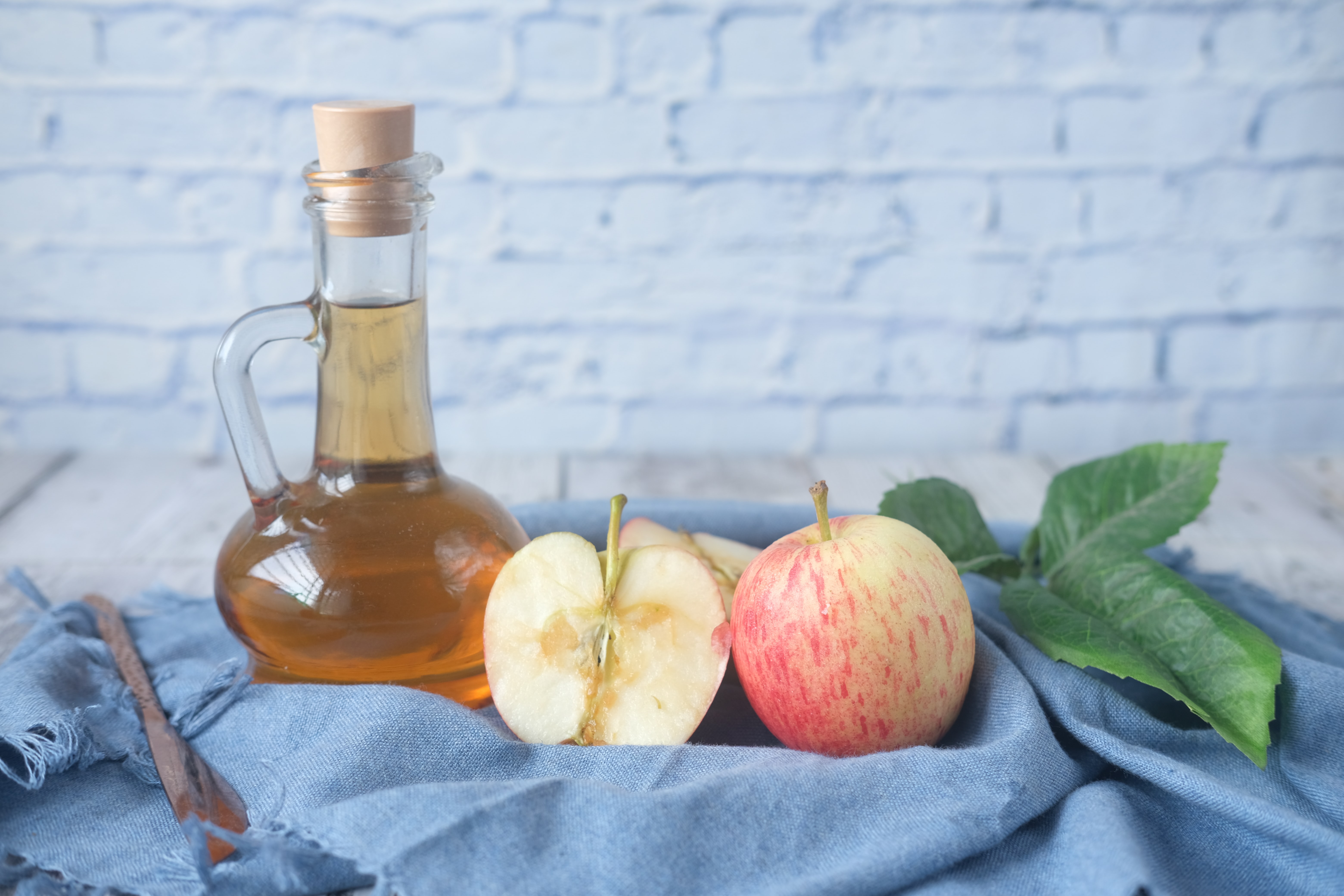 Cuka apel bisa digunakan untuk mengatasi jerawat (Sumber gambar: Towfiqu Barbhuiya