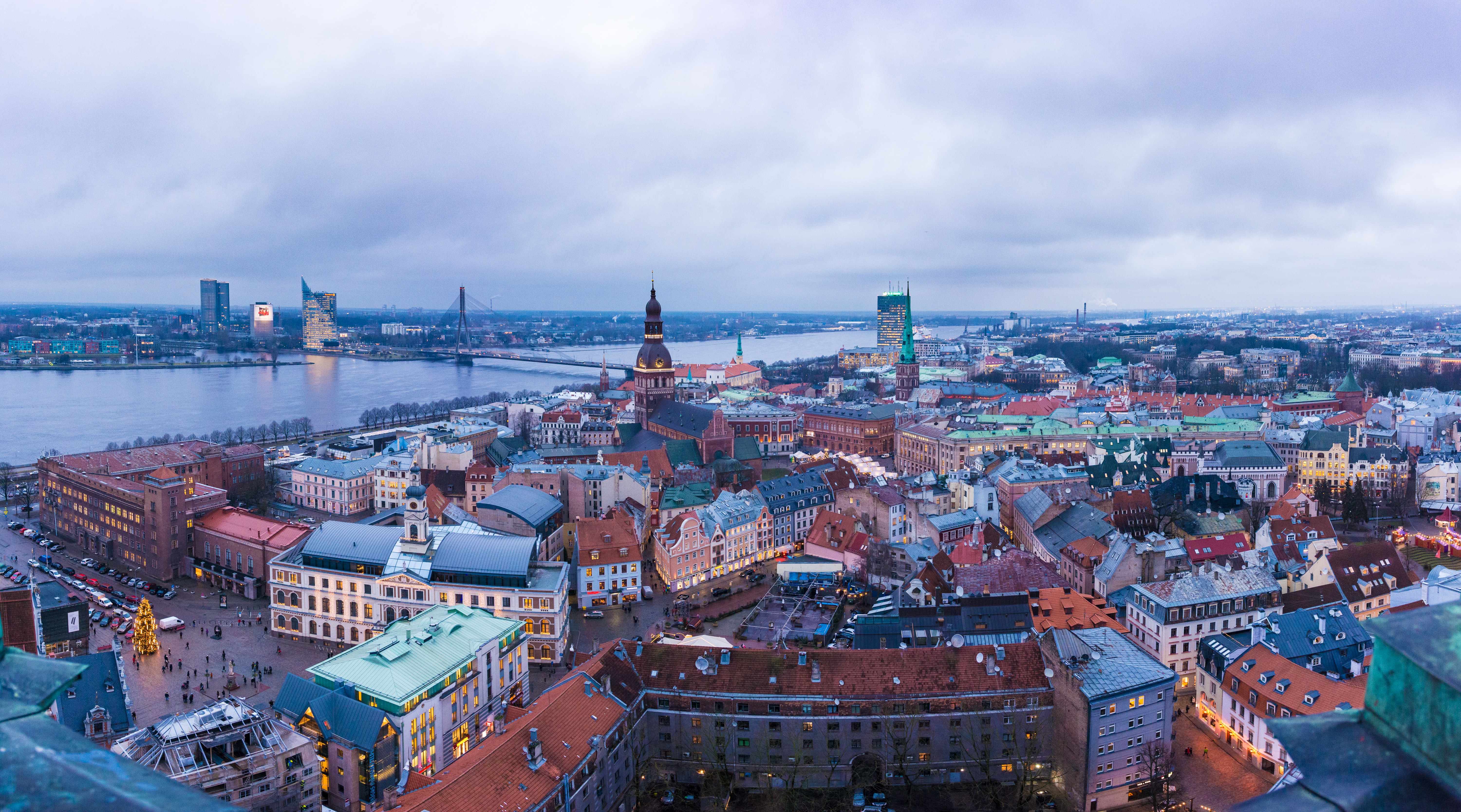 Ilustrasi Kota Riga (sumber gambar Unsplash/Milan Zmátlo)