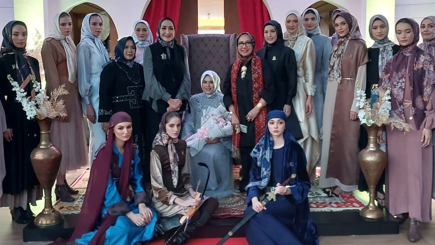 Kowani bersama brand fesyen muslim LaReine (Foto : Desyinta Nuraini/Hypeabis,id)