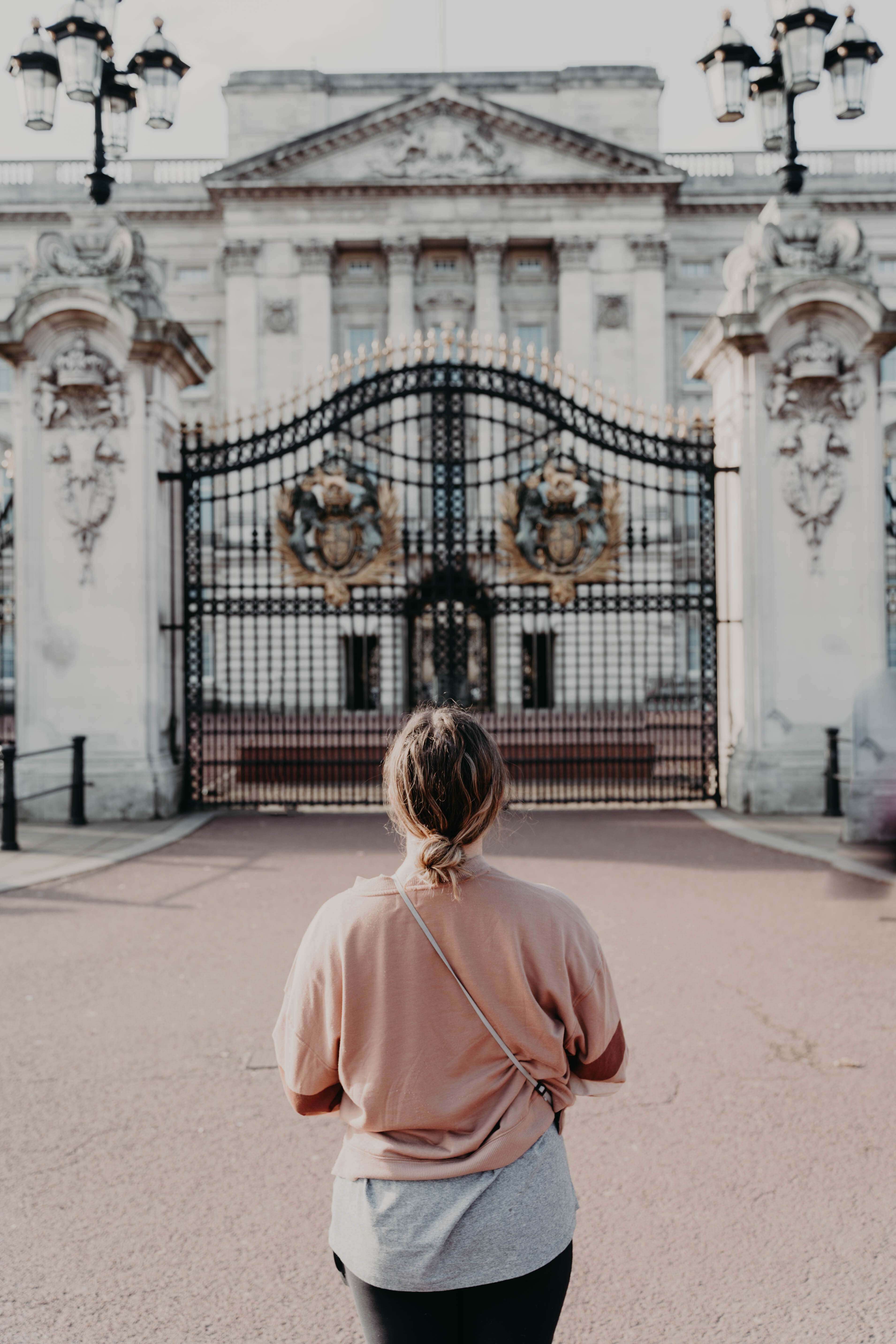 Istana Buckingham (Sumber gambar: Unsplash/ Anna Claire)