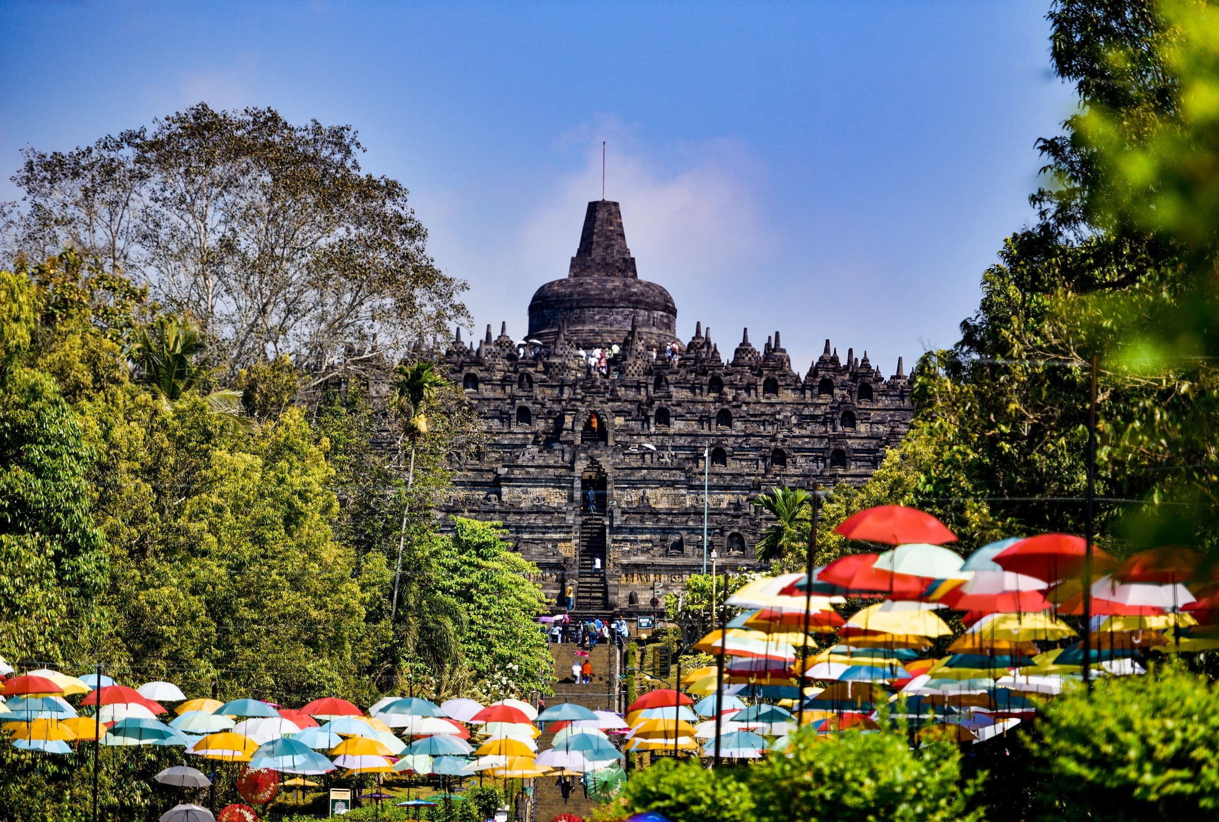 Candi Borobudur menjadi salah satu destinasi wisata favorit (Sumber gambar: Herry Sutanto/Unsplash)