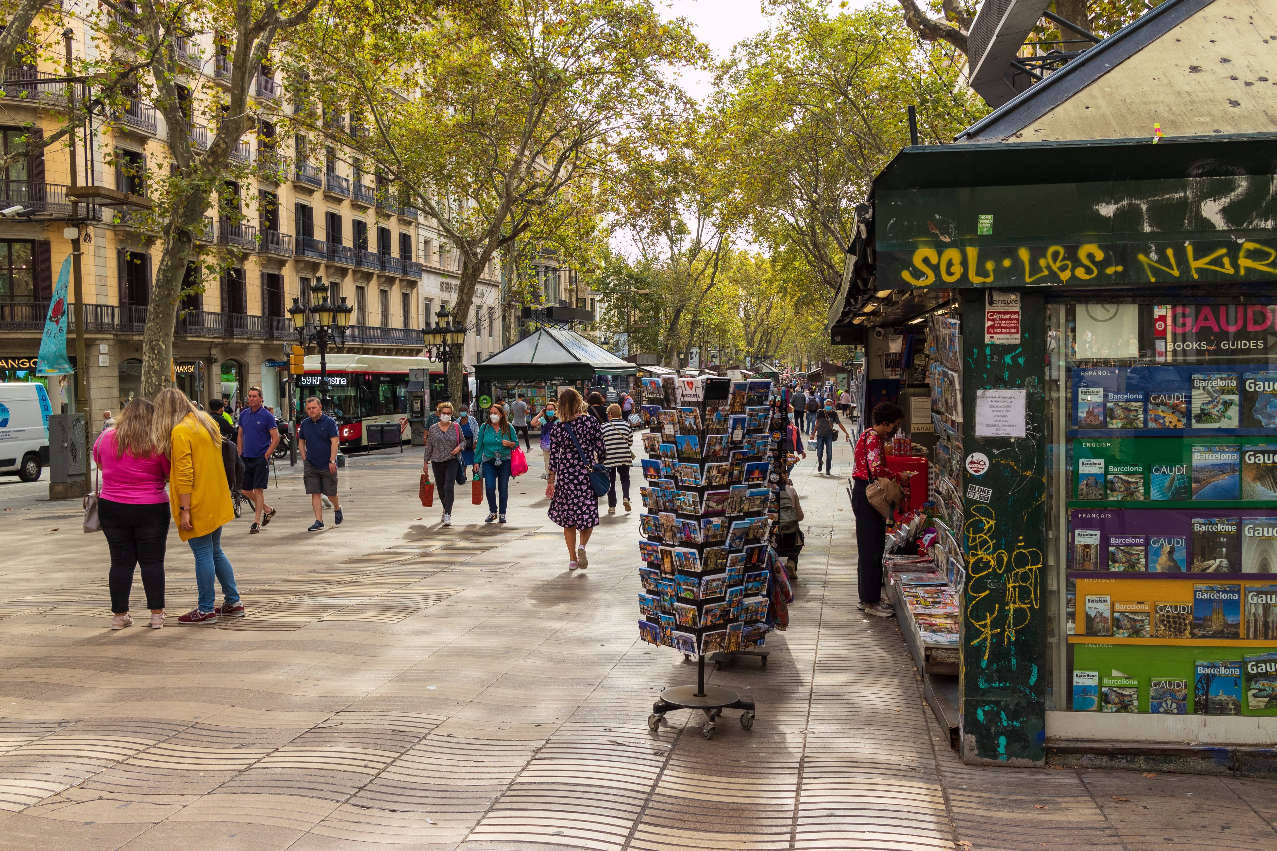 La Rambla, Barcelona (Sumber foto: Unsplash/Martin Vonk)