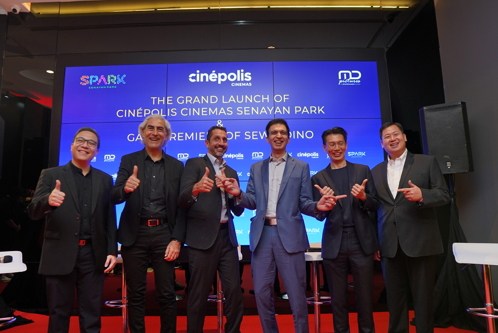 Sesi konferensi pers pembukaan Cinepolis Cinemas Senayan Park, Jakarta, Rabu (12/4). (sumber gambar Cinepolis)