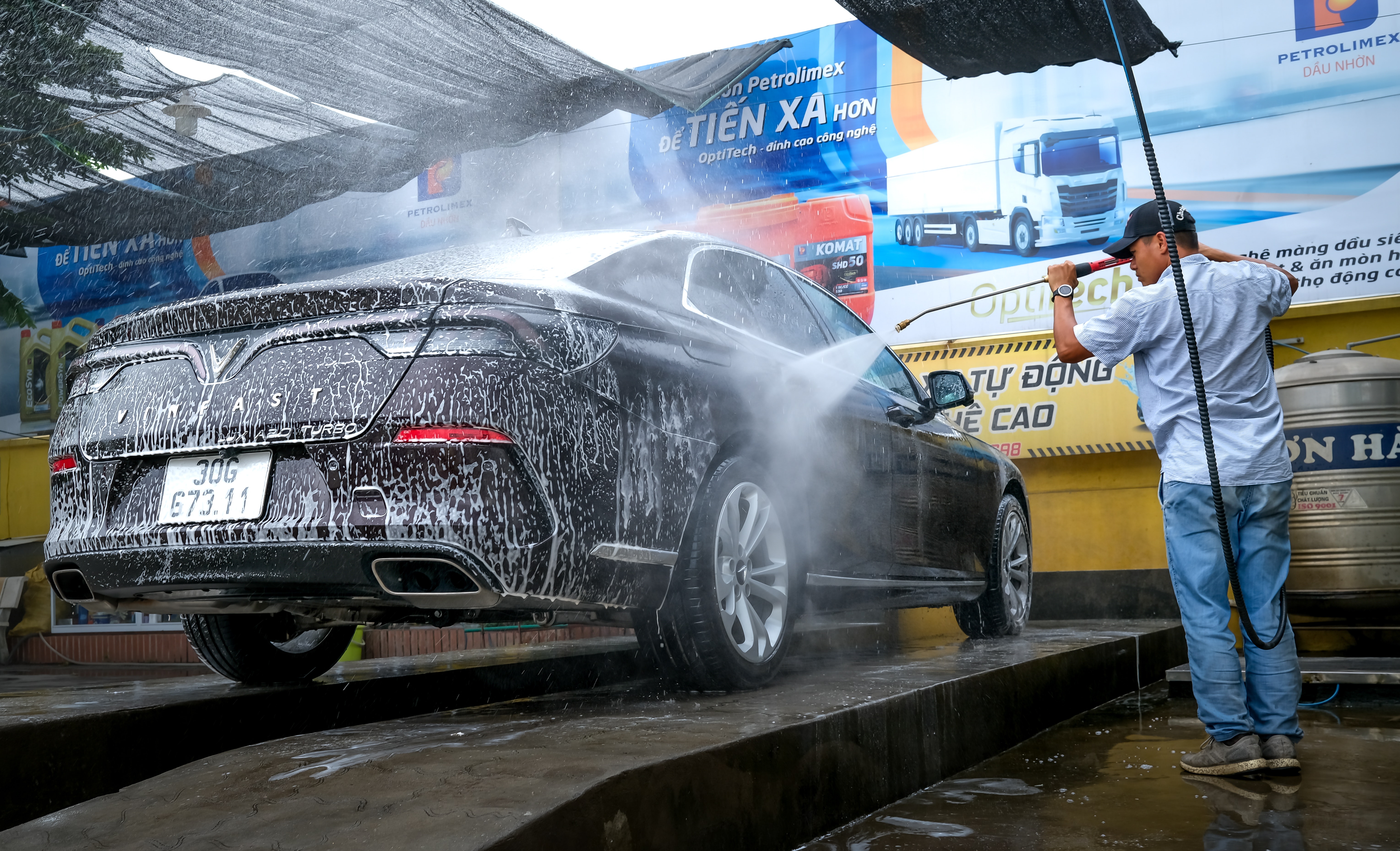 Penting untuk menjaga kebersihan eksterior dan interor mobil (Sumber gambar: Quang Nguyen/Pexels)