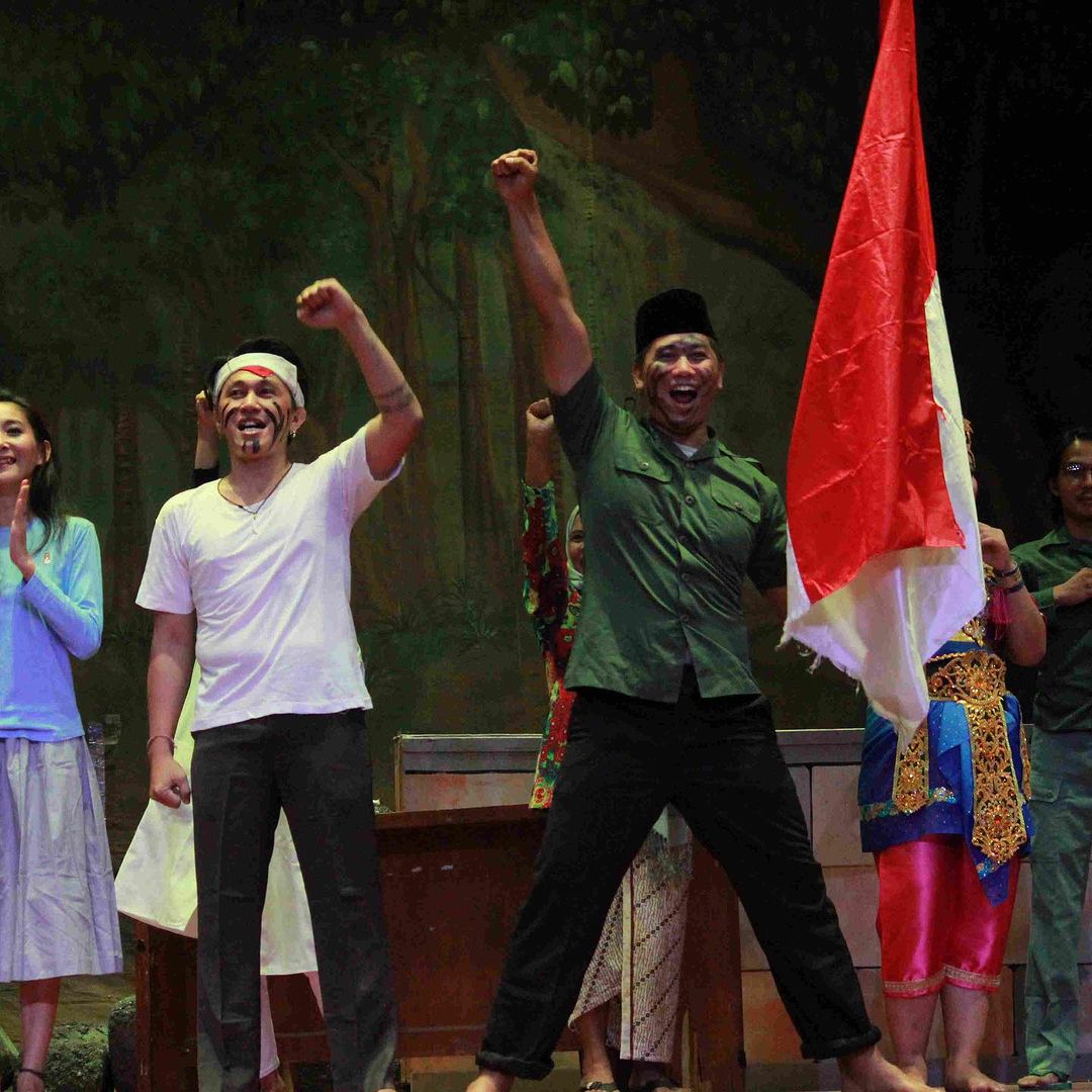 Lakon Dikantun Tugas (2023) Pertunjukan Kelompok Sandiwara Sunda Miss Tjitjih. (Sumber foto: 