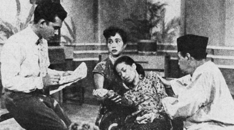 Turino Djunaidy, Tina Melinda, Marlia Hardy, dan Tan Tjeng Bok di film Rela (1954)