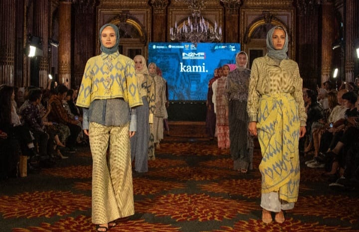 Hypeabis Mengintip Koleksi Modest Fesyen Spring Summer Desainer Tanah Air Yang Tampil Di Paris