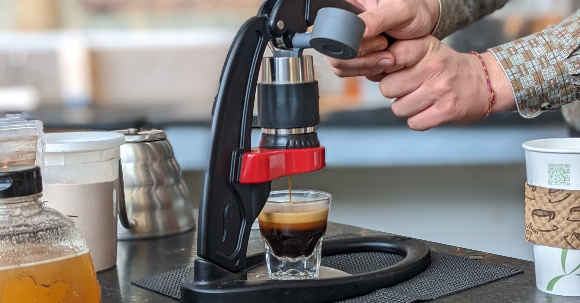 Manual Espresso Flairesso. (Sumber gambar: Paul Esch Laurent/Pexels)