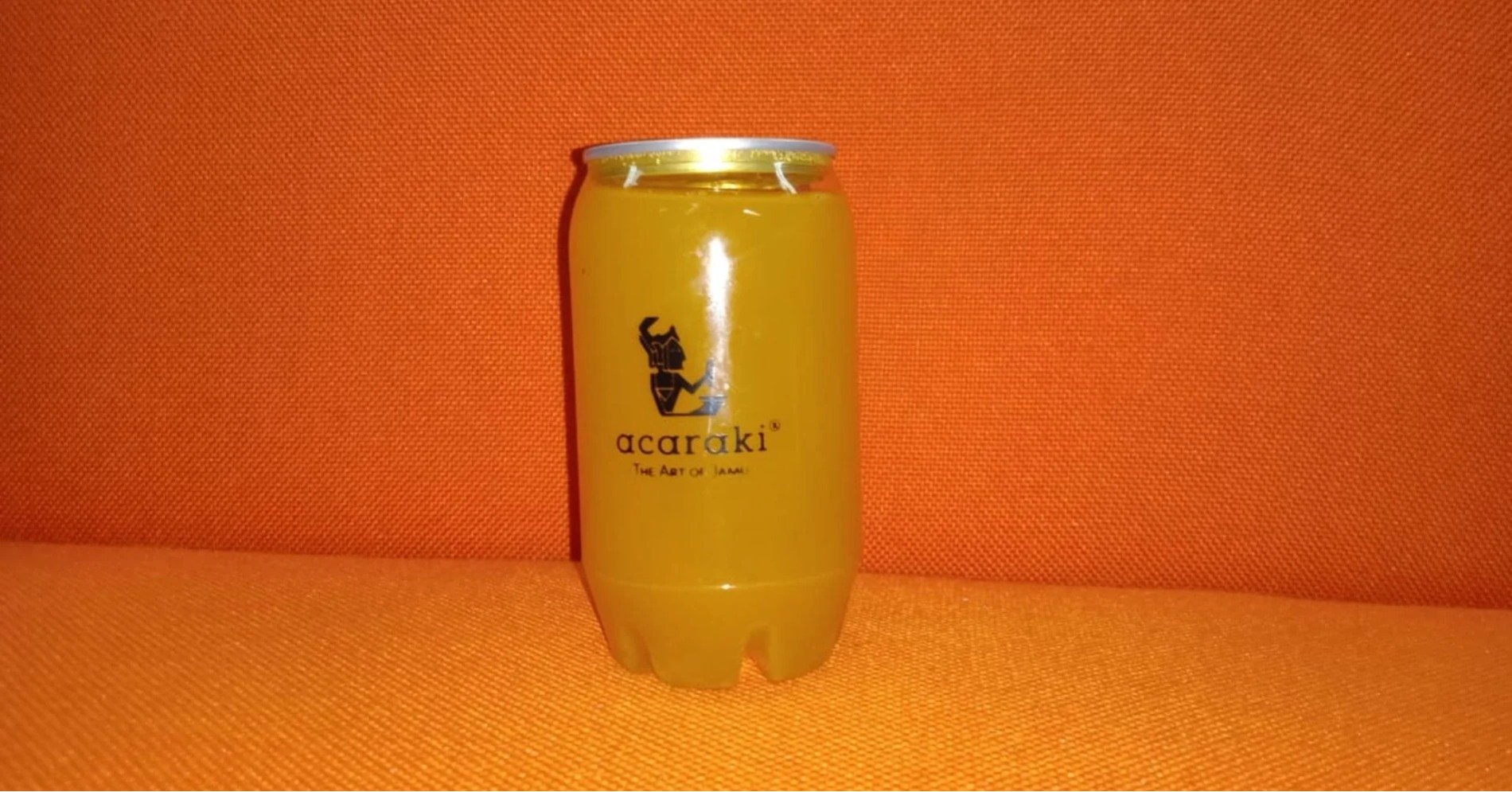 Minuman Golden sparkilng ala Acaraki. (Sumber gambar: Yulita Theresia Maghi/Hypeabis.id)