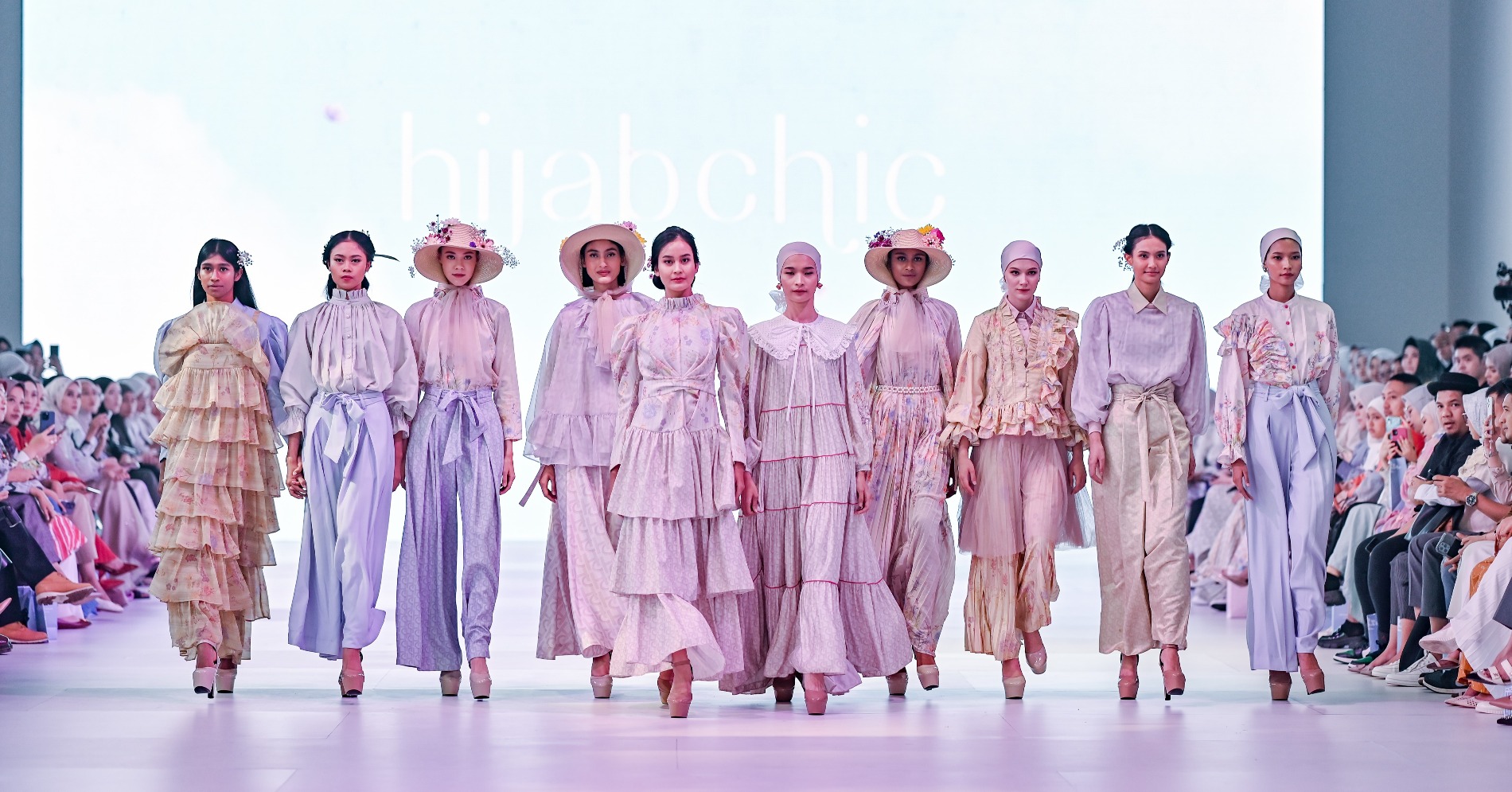 Koleksi Hijabchic (Sumber Foto: JFW 2024)