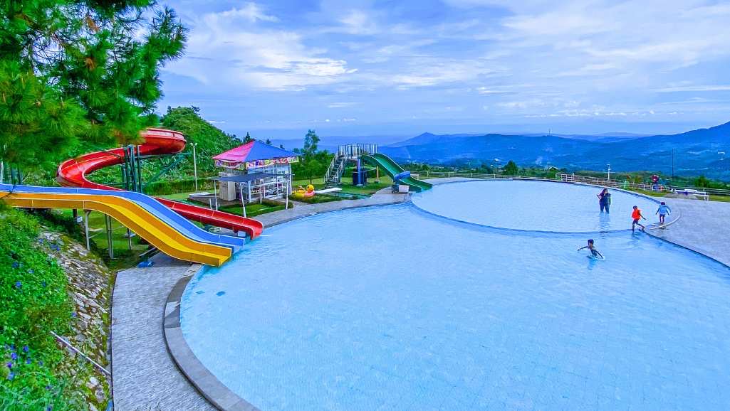 Kolam renang di Nirvana Valley (Sumber gambar: Dok. Nirvana Valley)