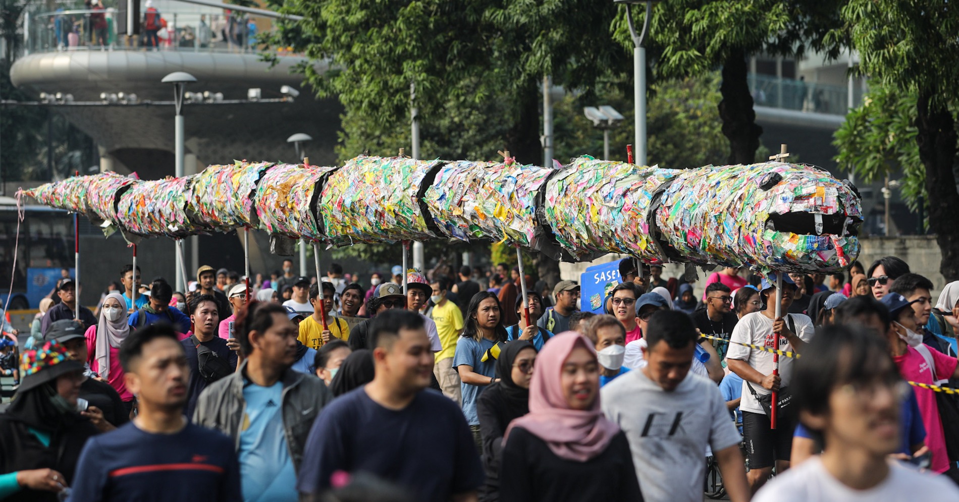 Warga sedang menikmati Car Free Day di Jakarta (Sumber foto: JIBI/Bisnis/Arief Hermawan P)