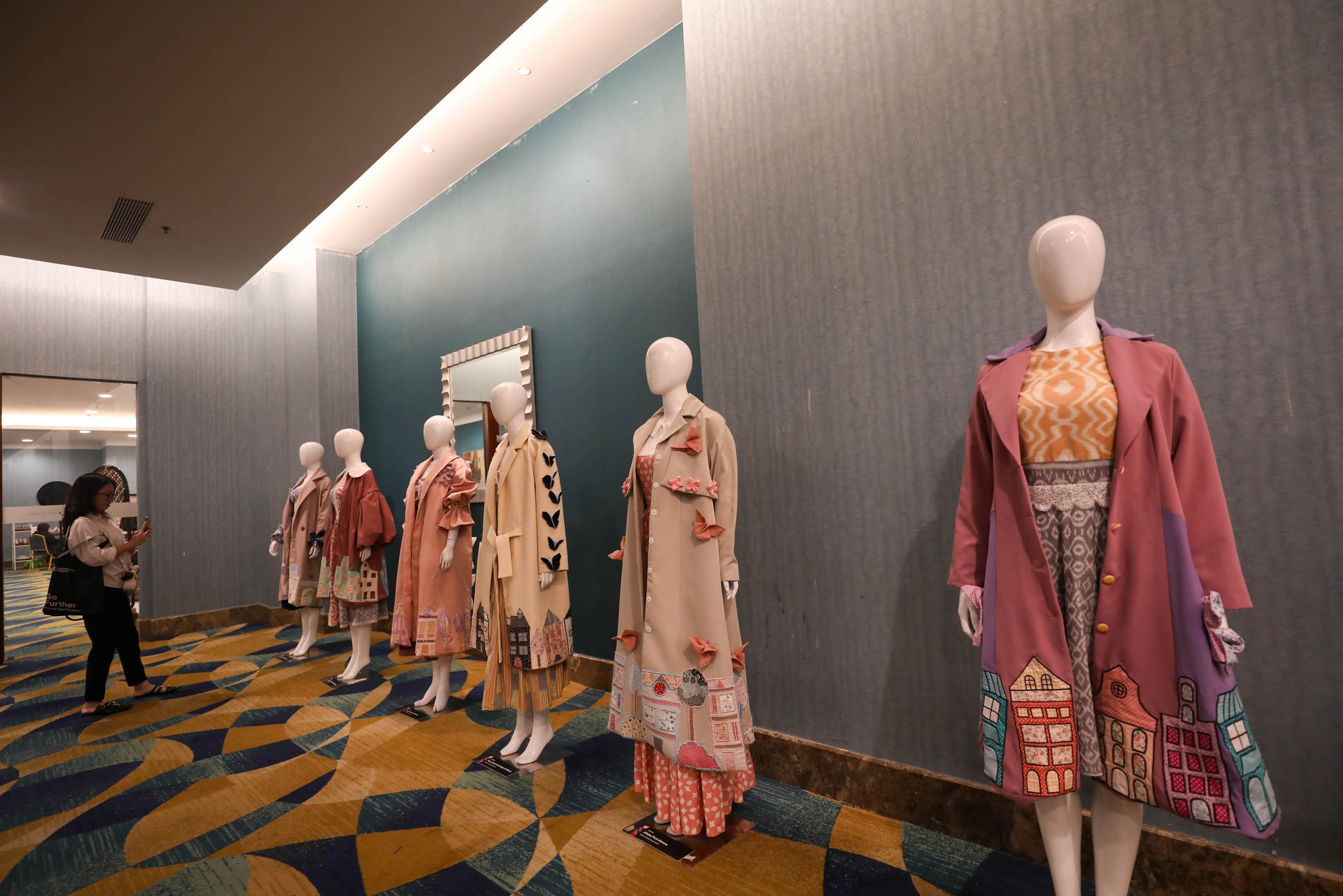 LaSalle College Jakarta Creative Show 2023, Eksplorasi 150 Koleksi ...