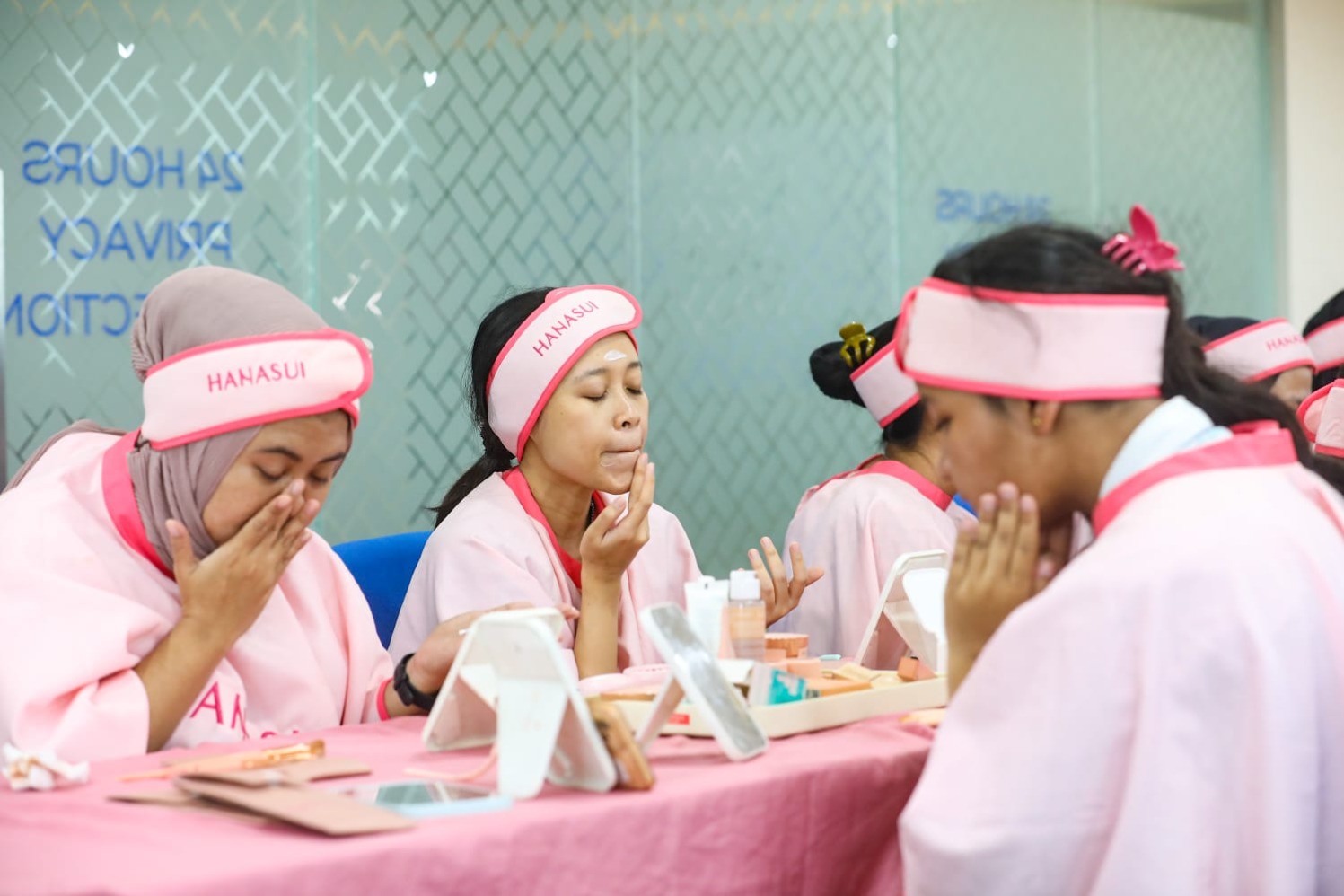 Suasana Beauty Class Bisnis Indonesia x Hanasui (Sumber gambar: Abdurachman/Hypeabis.id)