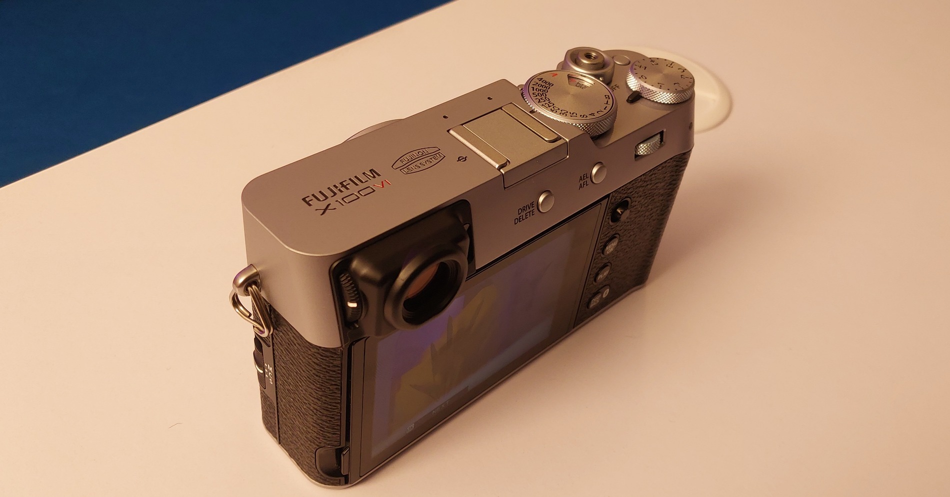 Kamera Fujifilm X100VI. (Sumber gambar : Desyinta Nuraini/Hypeabis.id)