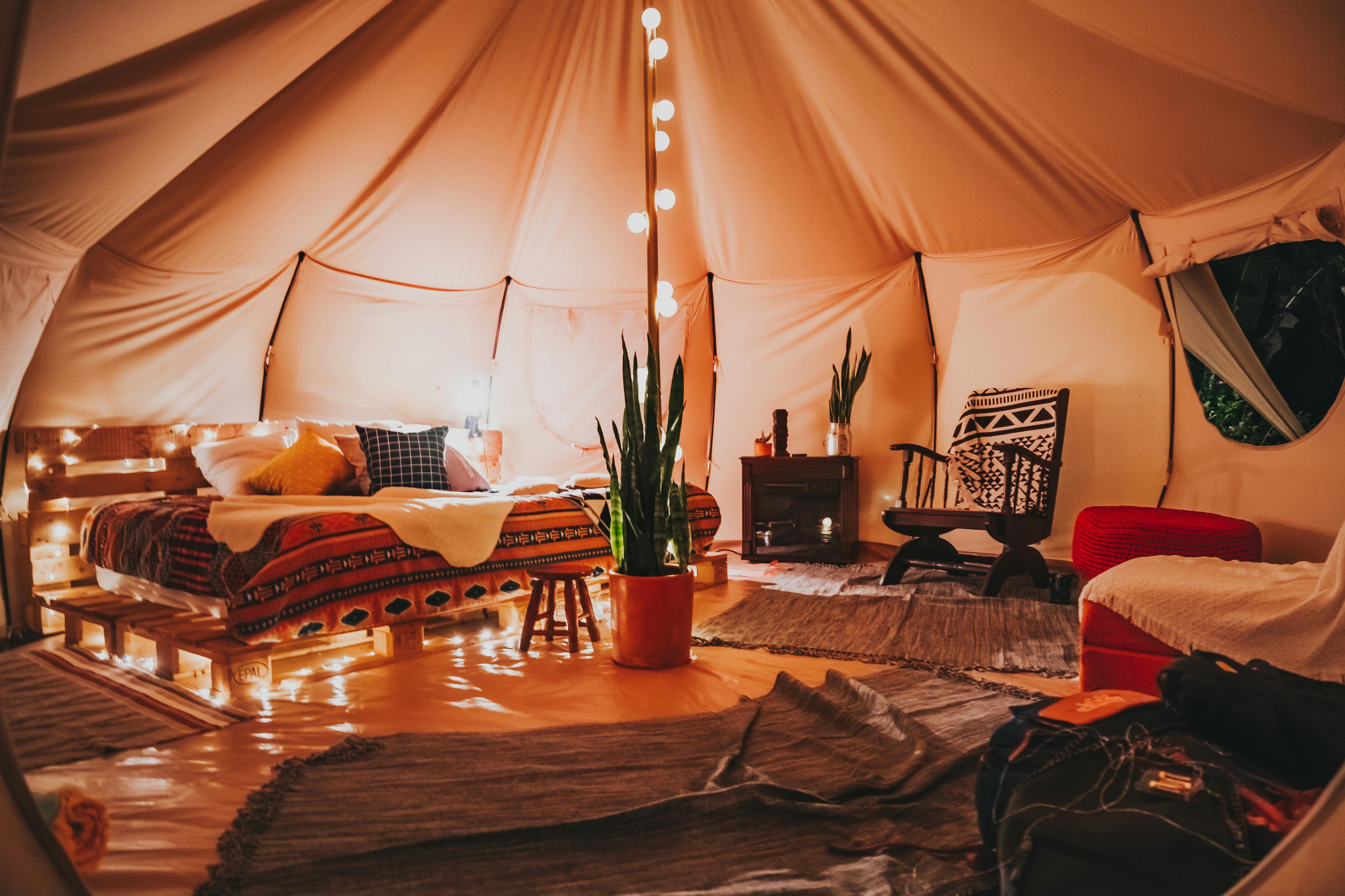 Hypeabis - 5 Destinasi Glamping di Pangalengan Bandung yang Lagi Viral