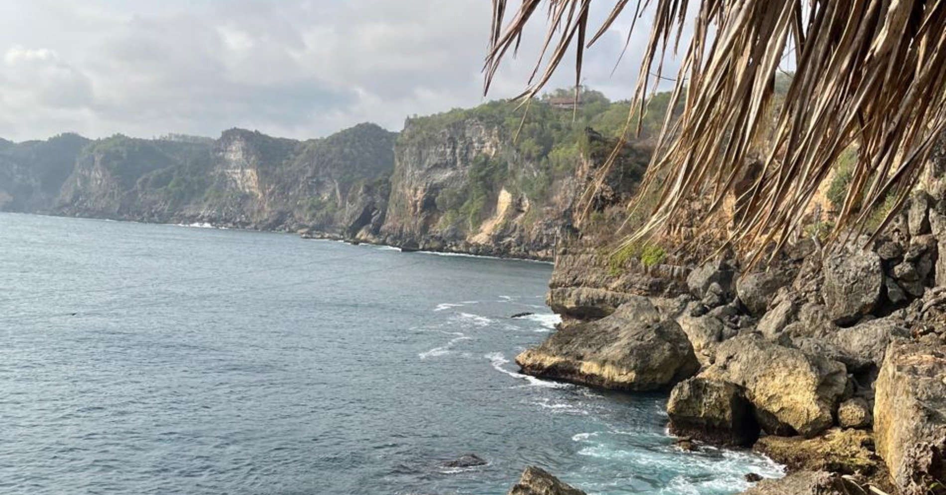 Pantai Tanjung Kesirat (Sumber gambar: Indah Permata Hati/Hypeabis.id)