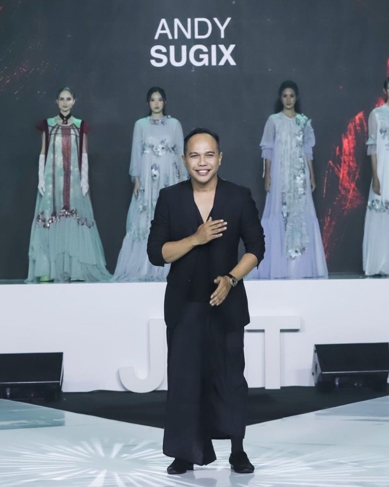 Andy Sugix (Sumber Foto: VOI Fashion Day 2024)