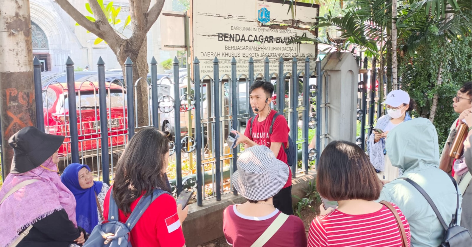 Tur ke Istana Daendels (Sumber Foto: Hypeabis.id/Kintan Nabila)