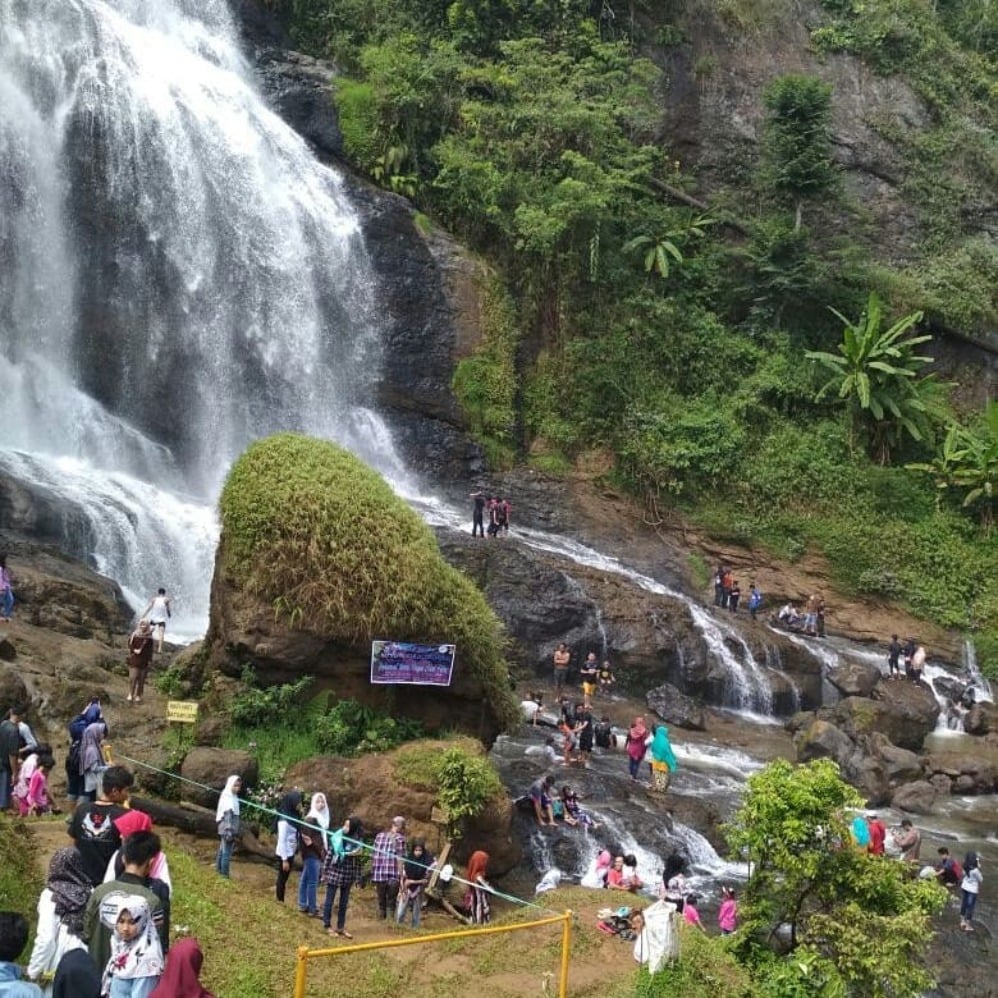 Wisata Canyoneering di Curug Cikondang (Sumber gambar: Instagram.com/curugcikondang)