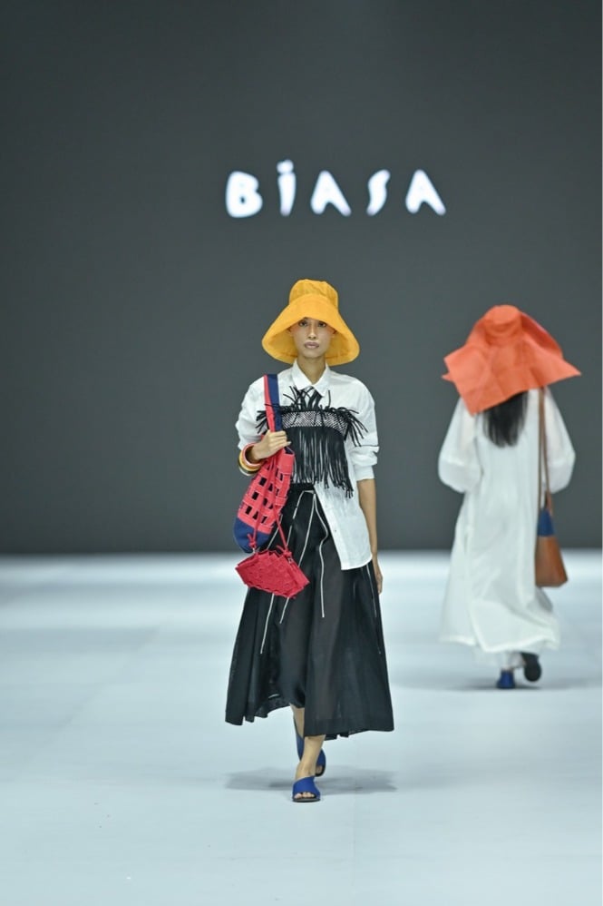 Koleksi Rhapsody dari BIASA ditampilkan di ajang Jakarta Fashion Week 2025. (Sumber gambar: BIASA)