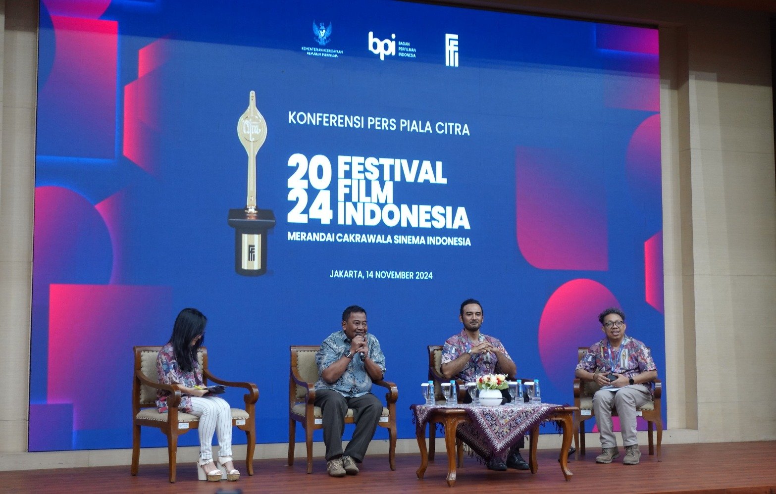 Ketua Badan Perfilman Indonesia (BPI) saat ini adalah Gunawan Paggaru, Ketua Komite Festival Film Indonesia (FFI) 2024-2026 Ario Bayu, dan Ketua Bidang Penjurian Budi Irawanto (Sumber gambar: Chelsea Venda/Hypeabis.id)