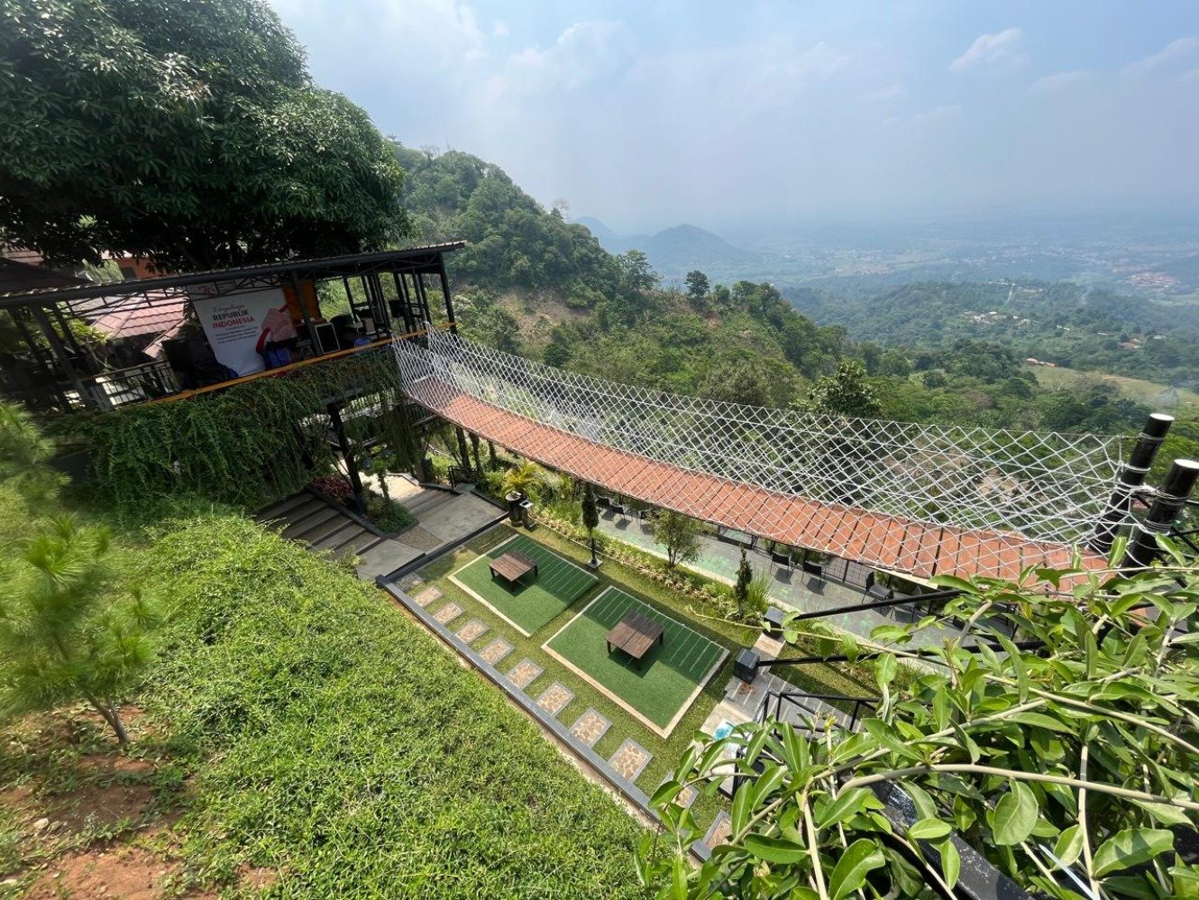 Saung Koffie Hideung (Sumber gambar: Indah Permata Hati/Hypeabis.id)