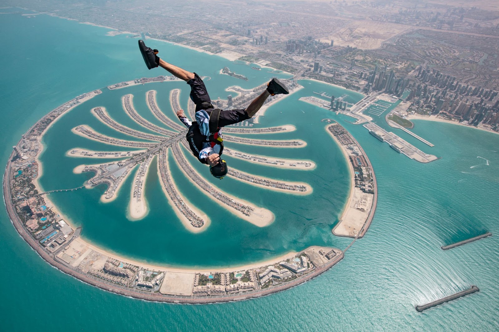 Intip Ragam Aktivitas Olahraga Seru di Dubai, Bisa Skydiving di Atas Palm Jumeirah