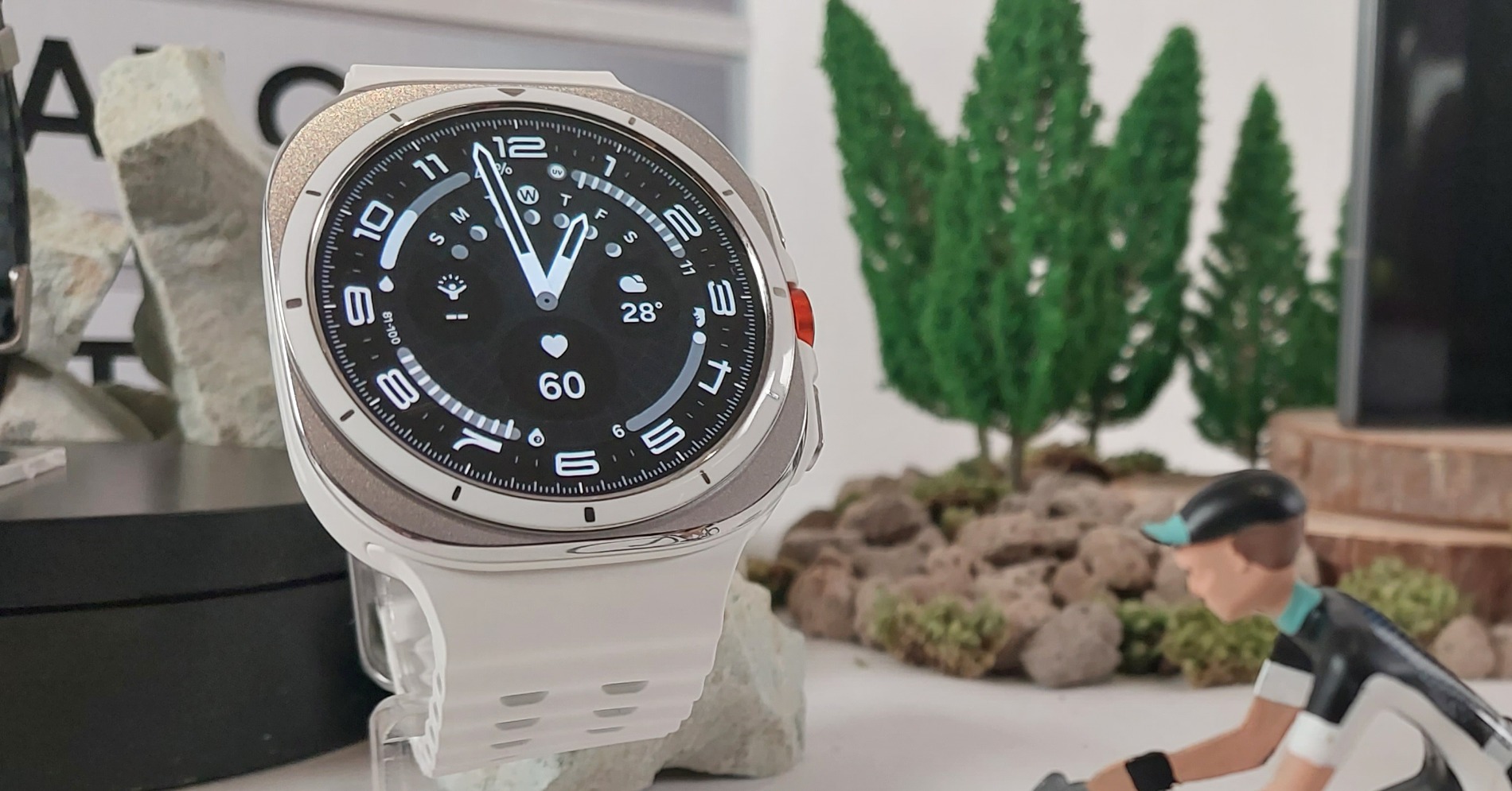 Galaxy Watch Ultra. (Sumber gambar: Desyinta Nuraini/Hypeabis.id