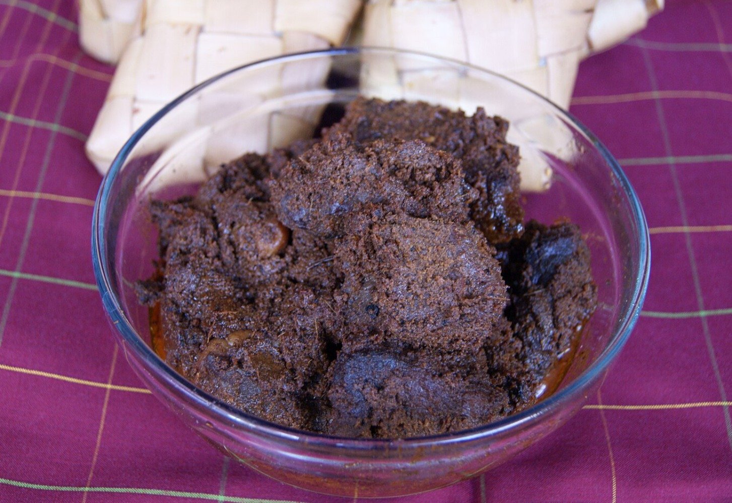 Rendang. (Sumber gambar: Wikimedia Commons)