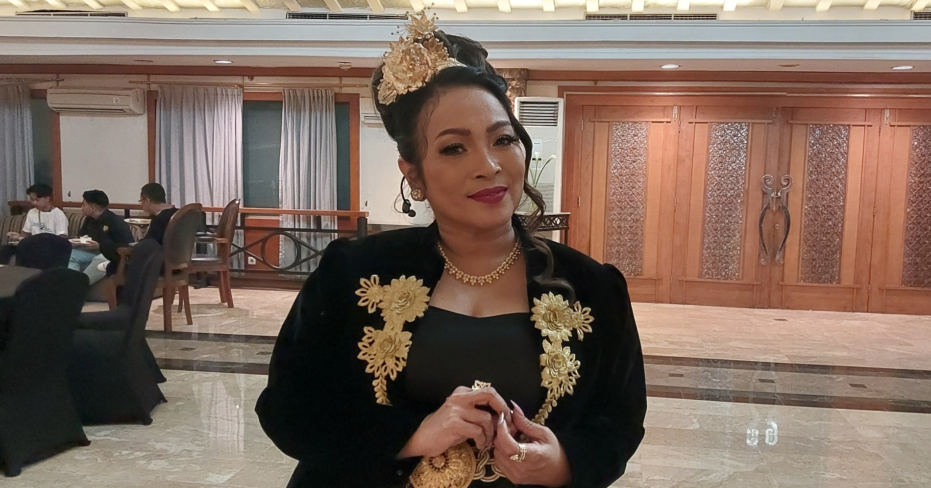 Rieka Roslan. (Sumber foto: Desyinta Nuraini/Hypeabis.id) Rieka Roslan. (Sumber foto: Desyinta Nuraini/Hypeabis.id)