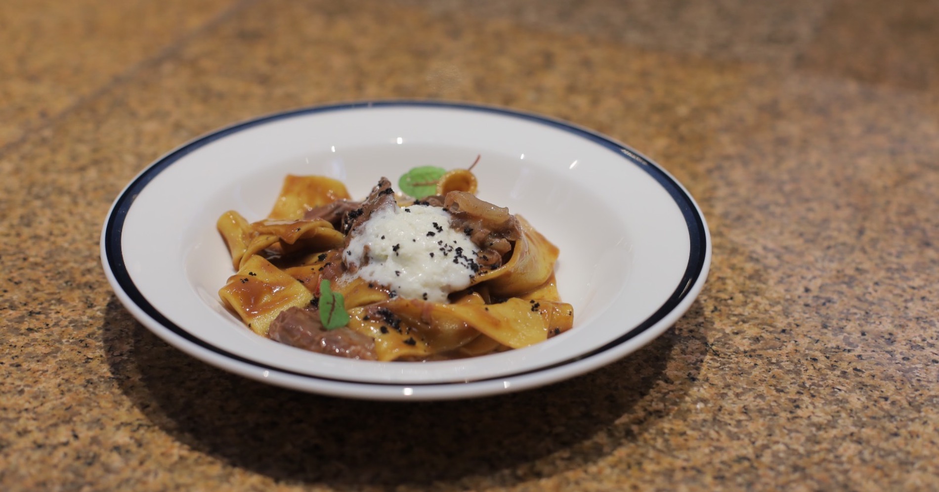 Homemade Saffron Pappardelle (Sumber gambar: 