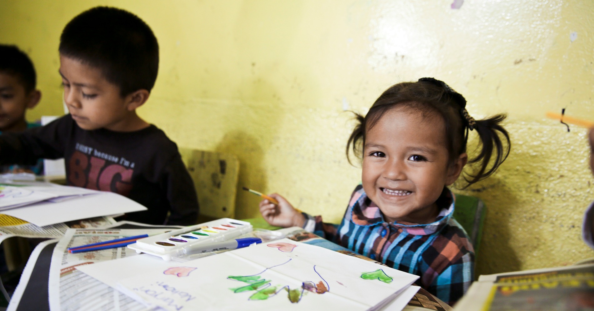 Anak-anak beraktivitas dan berkreativitas (Sumber gambar: Unsplash/Nicole Leeper) 