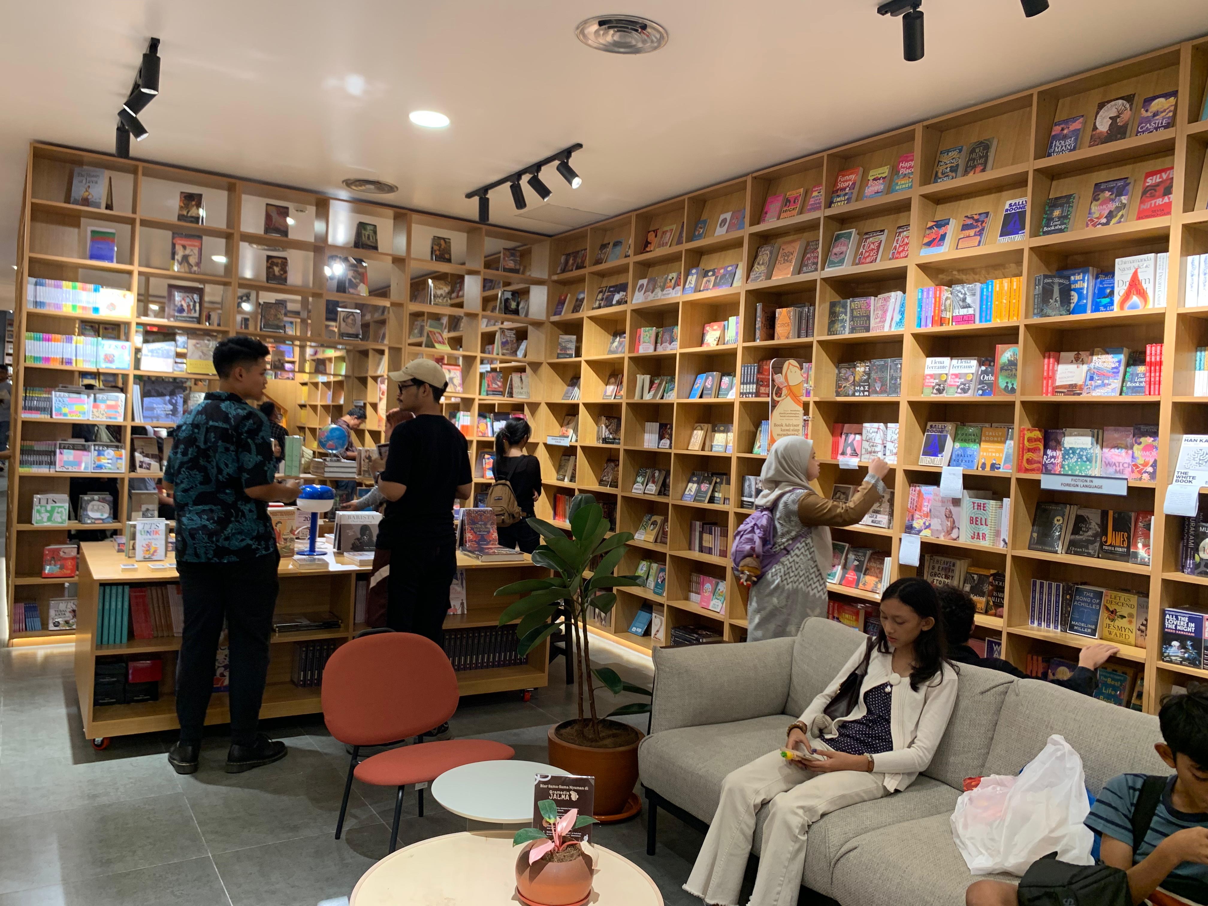 Suasana di Gramedia Jalma di kawasan Blok M, Jakarta Selatan. (Sumber gambar: Hypeabis.id/Luke Andaresta)