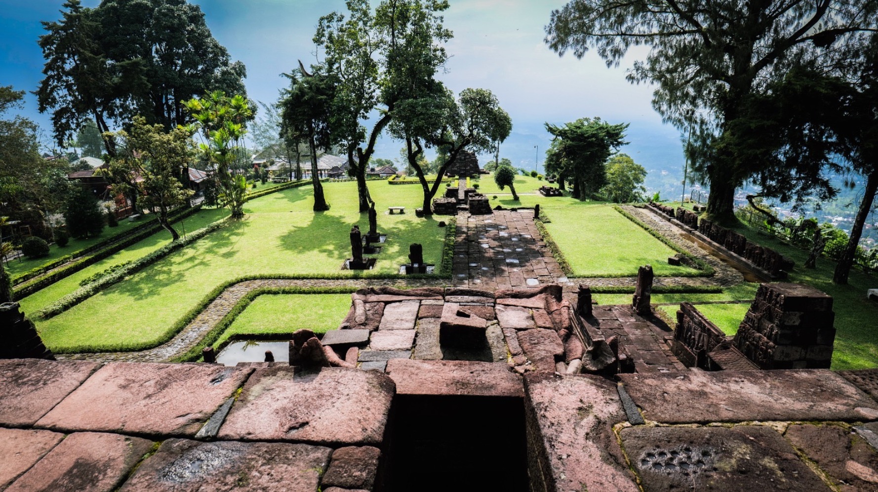 Candi Sukuh (Sumber gambar: Wonderful Kemenparekraf RI)
