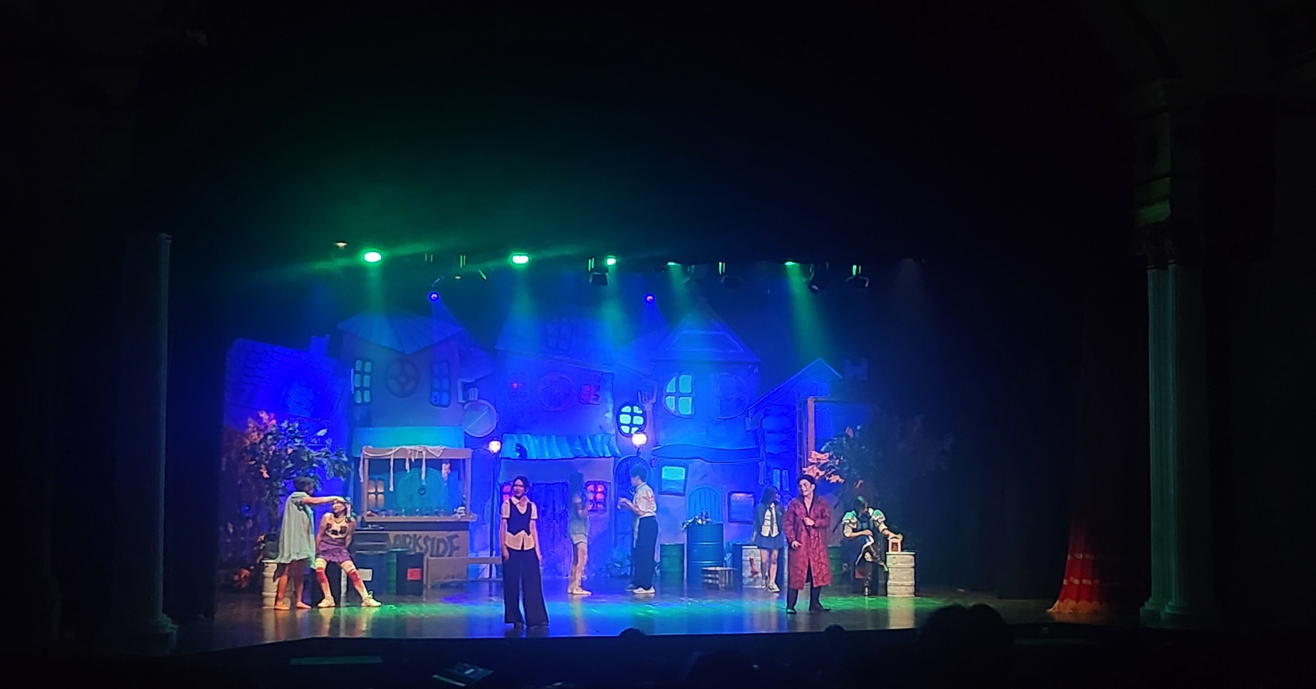 Pertunjukan Pick A Boo!: The Musical oleh Mahasiswa PAC LSPR (Sumber Foto: hypeabis.id/Kintan Nabila)