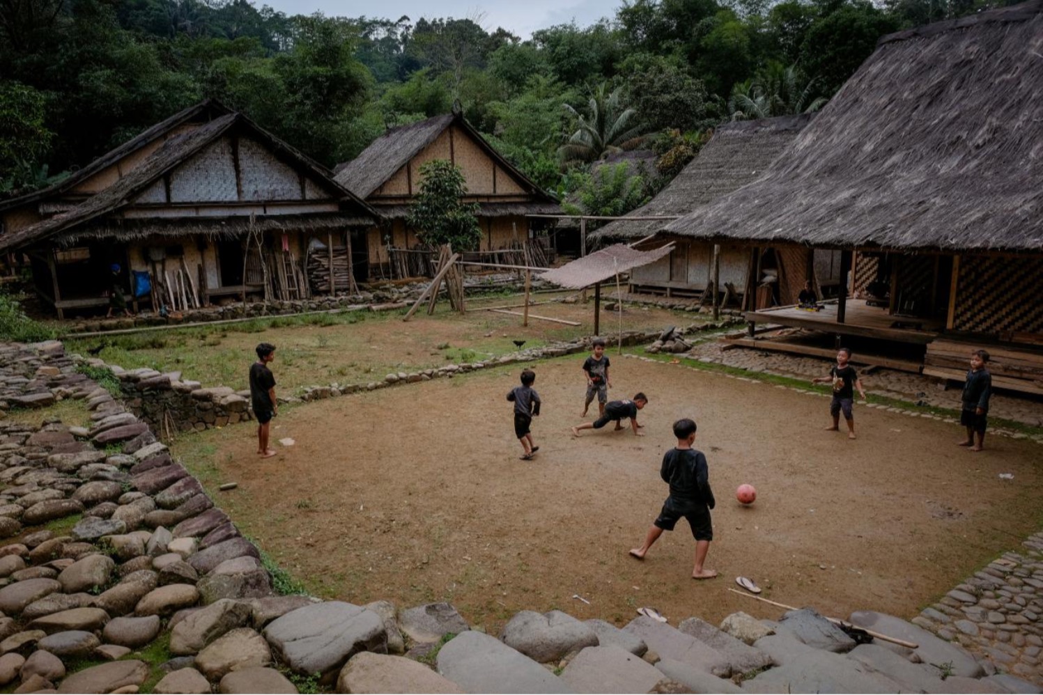 Desa Saba Baduy (Sumber gambar: Wonderful Kemenparekraf RI) Desa Saba Baduy (Sumber gambar: Wonderful Kemenparekraf RI)