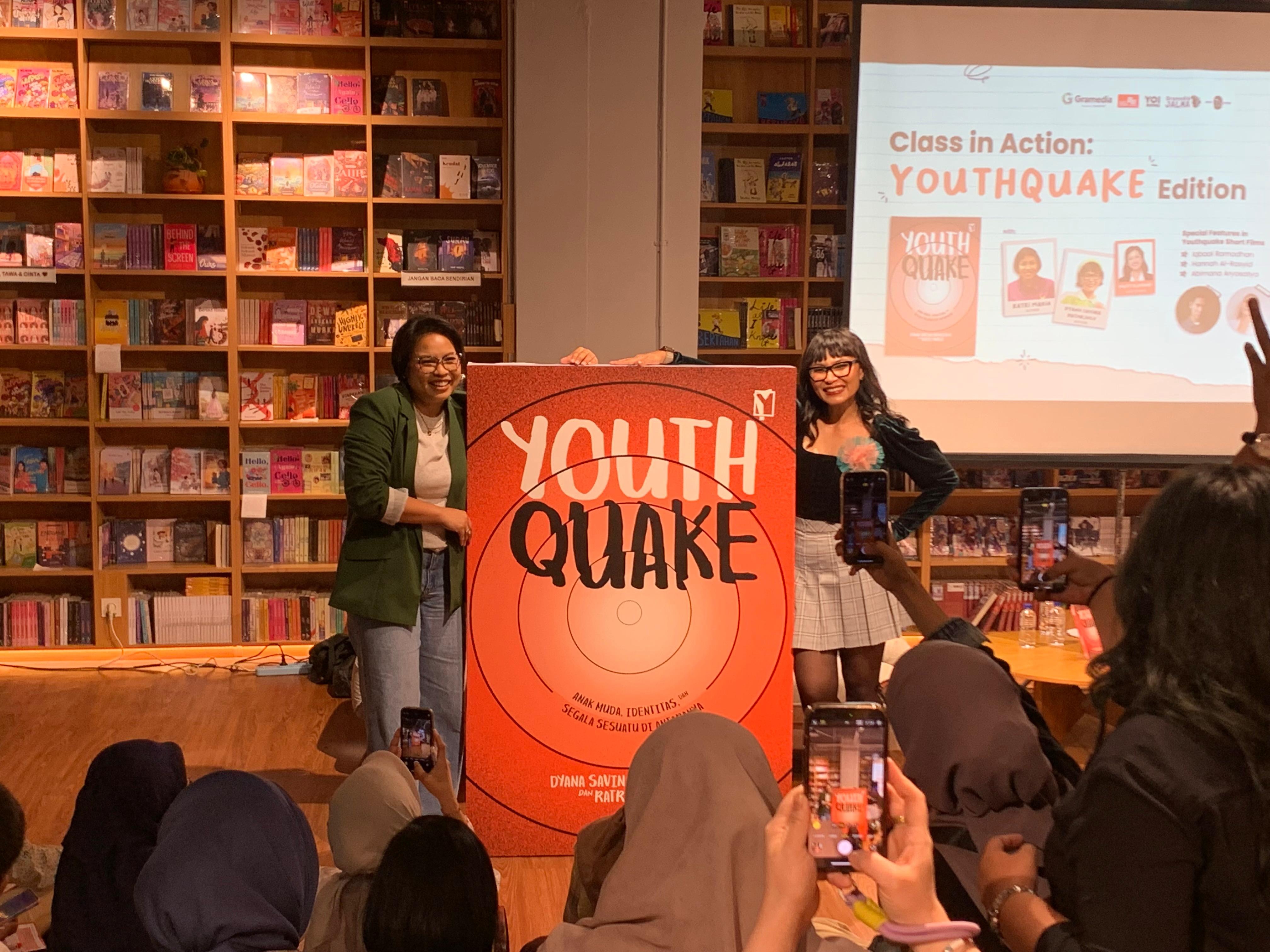 Sesi talkshow peluncuran buku Youthquake di Gramedia Jalma, Blok M, Jakarta Selatan, Minggu (9/8/2025). Sumber gambar: Hypeabis.id/Luke Andaresta.