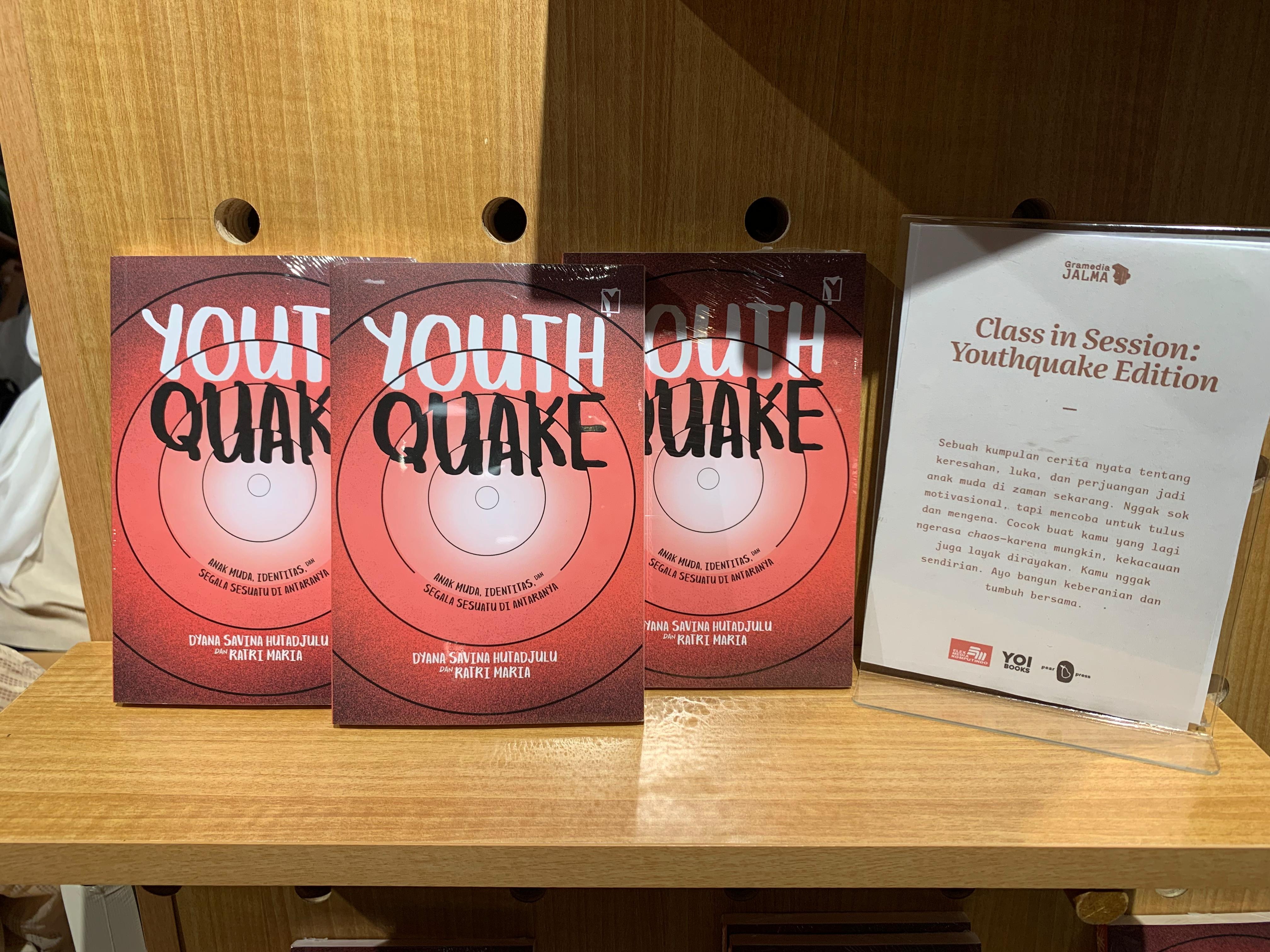 Buku Youthquake. (Sumber gambar: Hypeabis.id/Luke Andaresta)