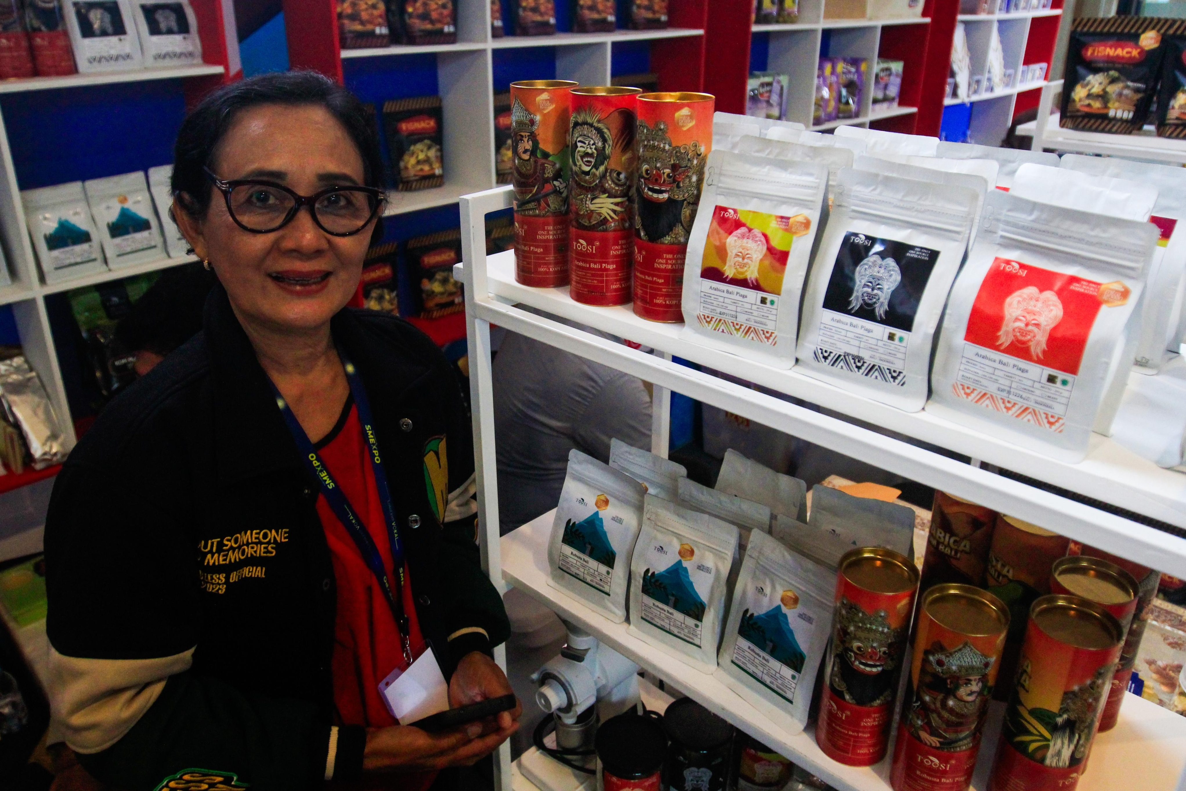 Ayu Puryasanthi, pemilik Toosi Coffee. (Sumber foto: Hypeabis.id/Robby Fathan) Ayu Puryasanthi, pemilik Toosi Coffee. (Sumber foto: Hypeabis.id/Robby Fathan)