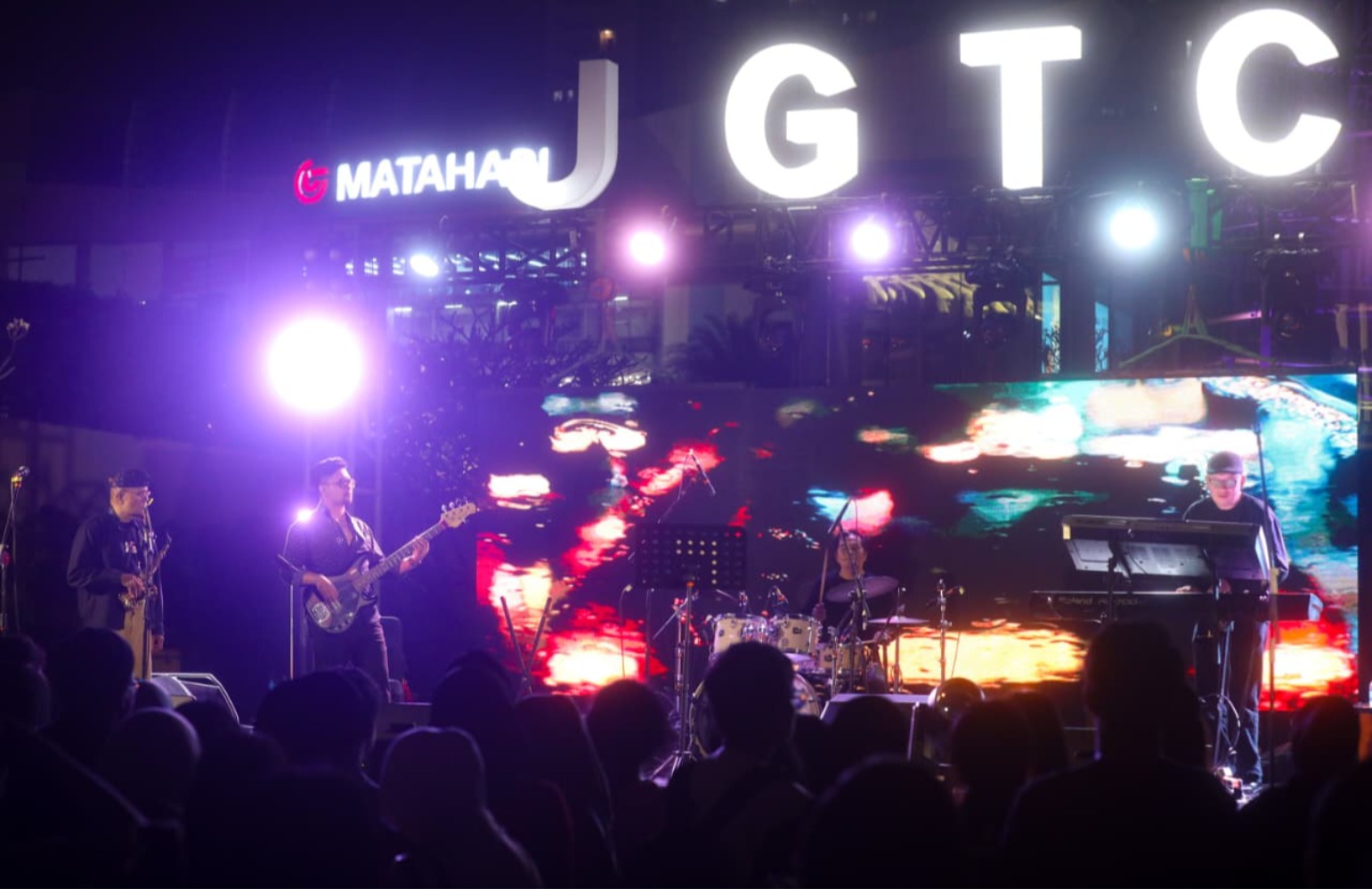 Penampilan Margo Friday Jazz All (Sumber gambar: Hypeabis.id/Abdurachman) Penampilan Margo Friday Jazz All (Sumber gambar: Hypeabis.id/Abdurachman)