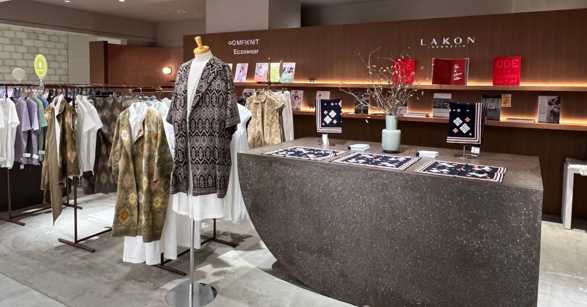 pop-up store LAKON Indonesia (Sumber Foto: LAKON) pop-up store LAKON Indonesia (Sumber Foto: LAKON)