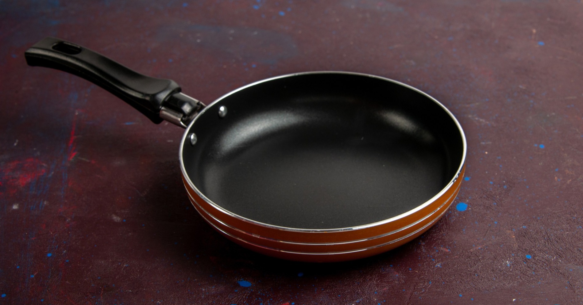 Teflon (sumber foto: freepik)