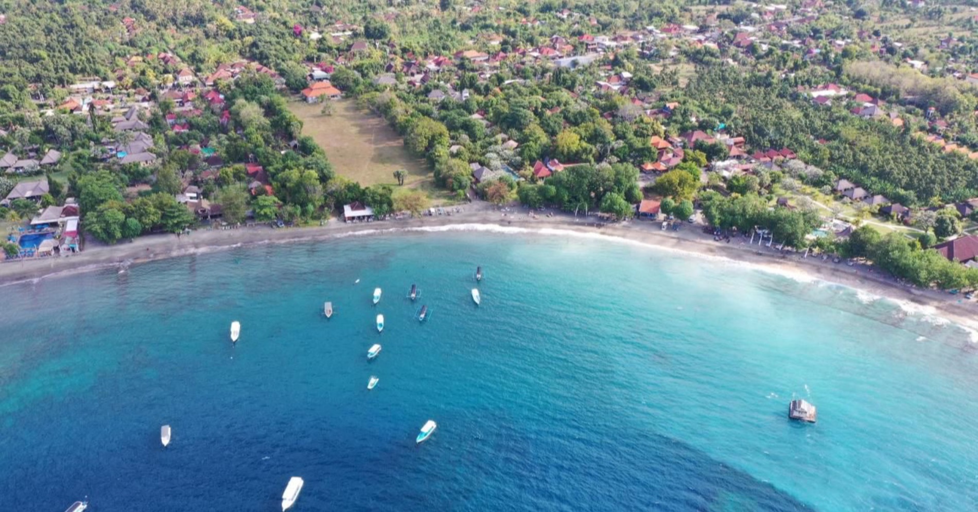 Pantai Pemuteran (Sumber gambar: Wonderful Kemenparekraf Pantai Pemuteran (Sumber gambar: Wonderful Kemenparekraf